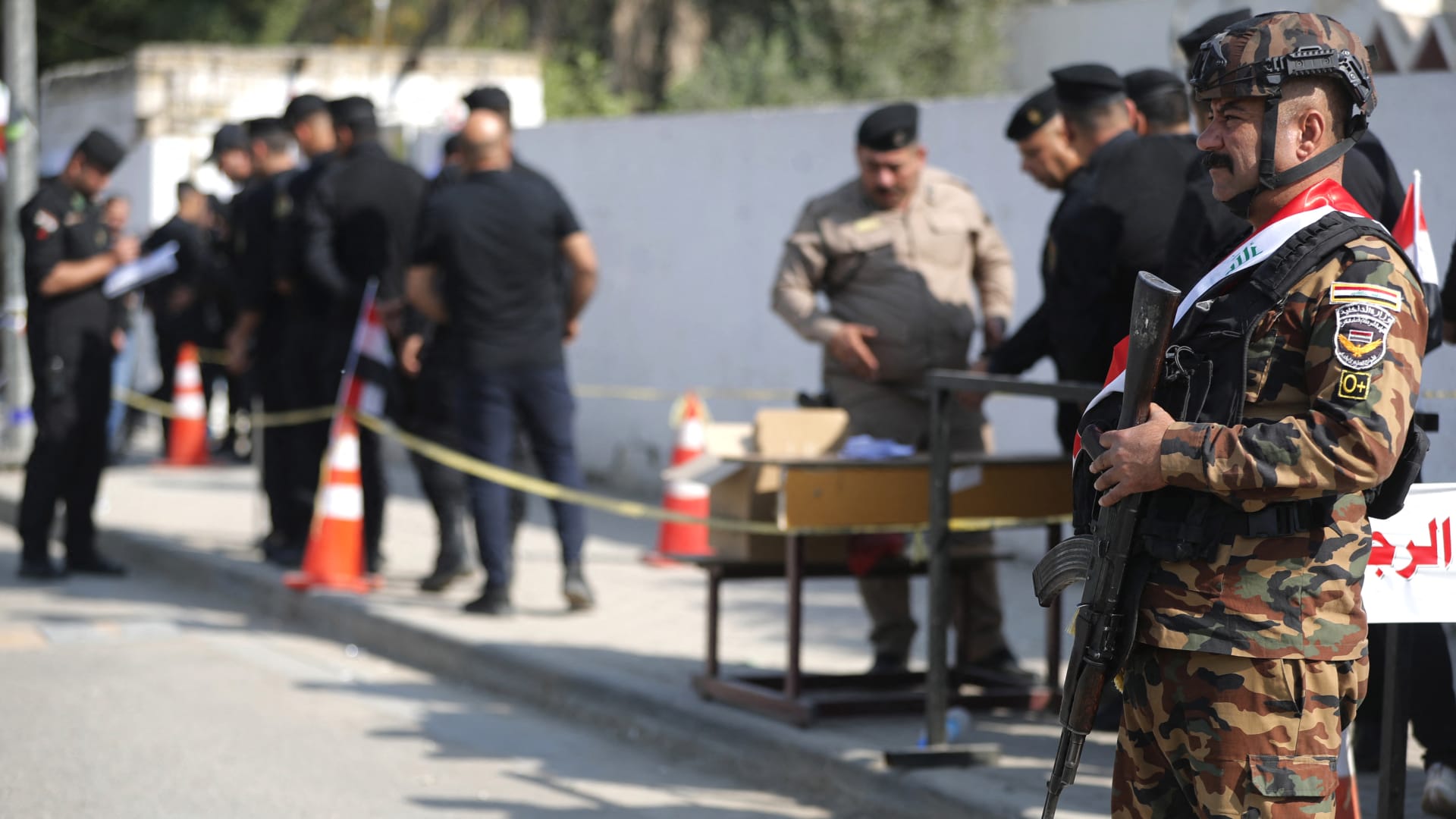 العراق يرد على تصريحات إيرانية رسمية "مستفزة" بشأن الانتخابات