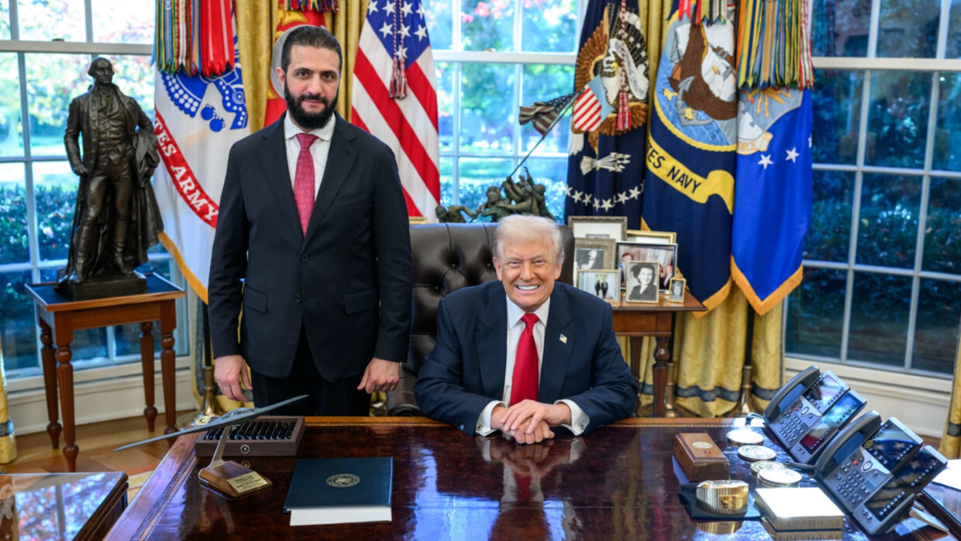 ترامب: أحمد الشرع "من أشد دعاة السلام".. وتشرفت بقضاء بعض الوقت معه