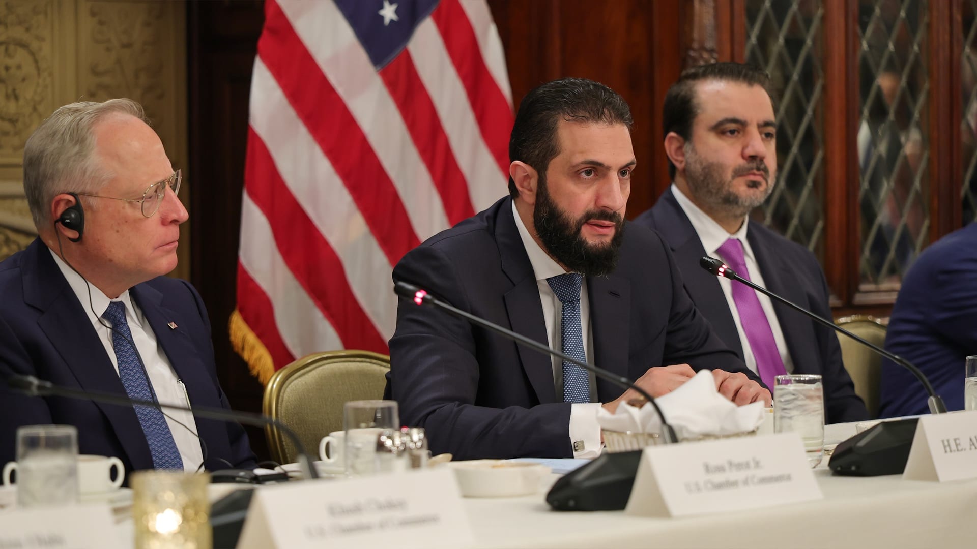 "تطرحون الموضوع مع الشخص الخطأ".. هكذا أجاب أحمد الشرع على سؤال بشأن هجمات "11 سبتمبر"