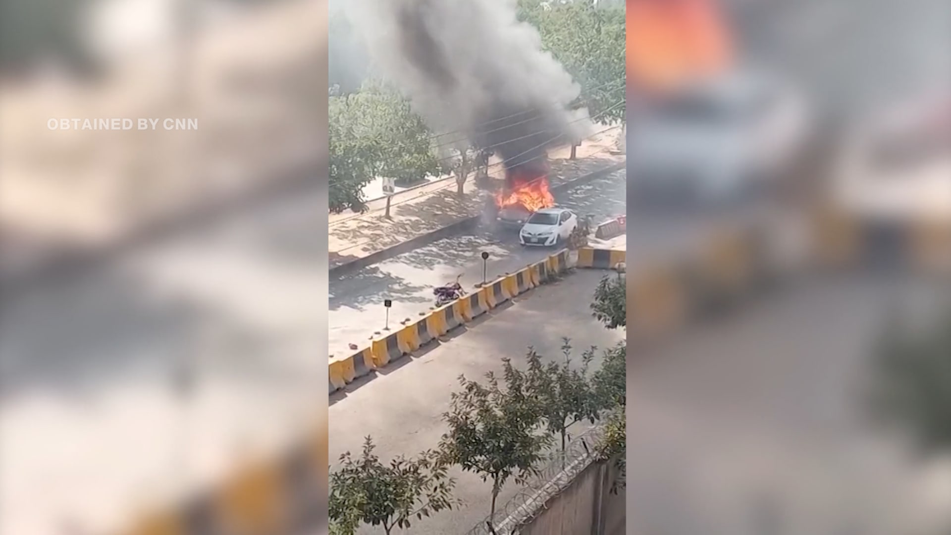 هجوم انتحاري يهز إسلام آباد لأول مرة منذ عقدين.. باكستان تعلن حالة الحرب وتتهم أفغانستان والهند