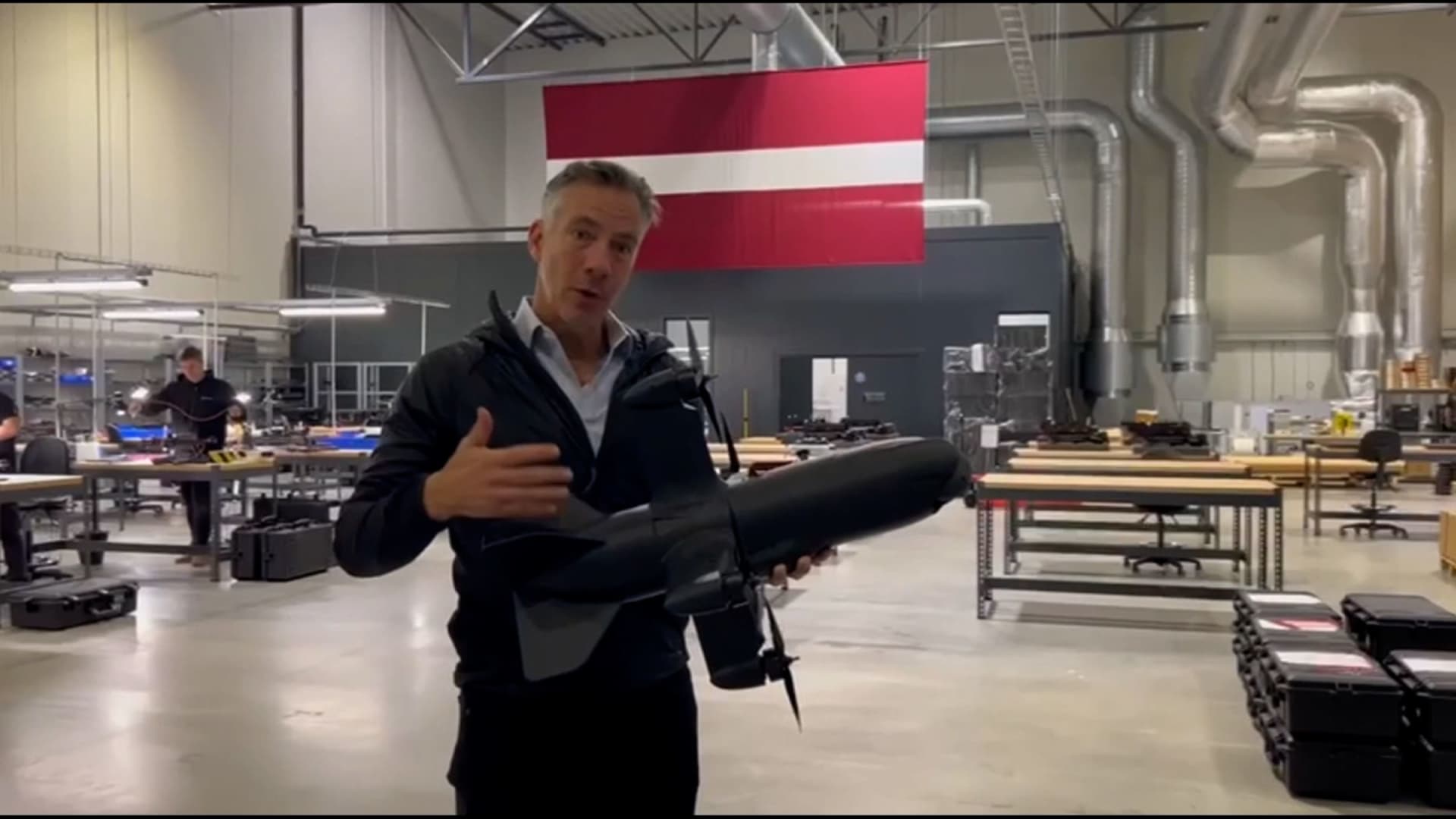 شاهد اختبارات الدفاعات المتقدمة لمضادات المسيّرات وسط تقارير عن توغلات روسية بالمجال الجوي الأوروبي