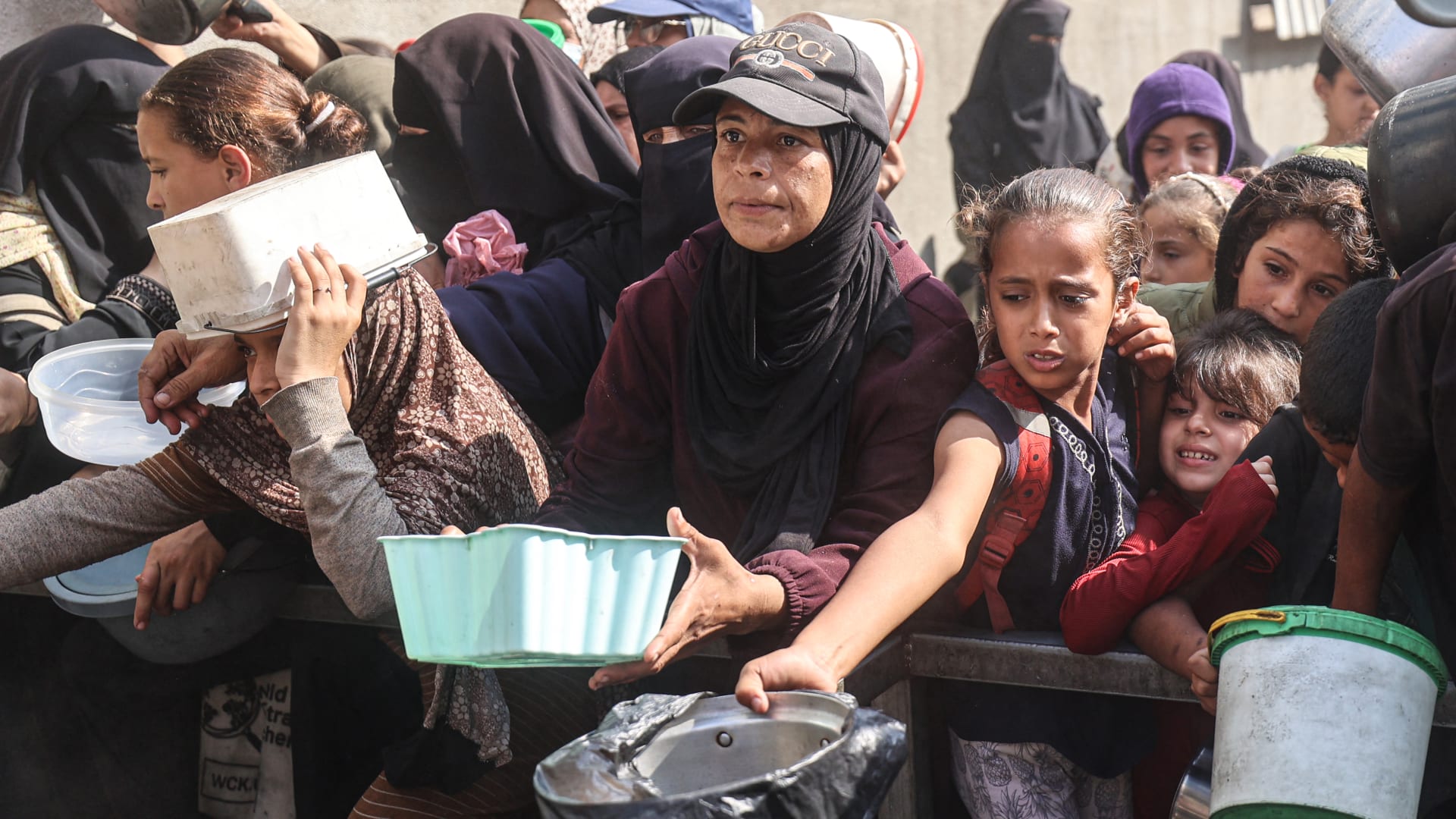 بمقطع فيديو.. الجيش الأمريكي يكشف أحدث جهود تسهيل دخول المساعدات لغزة وعدد الشحنات