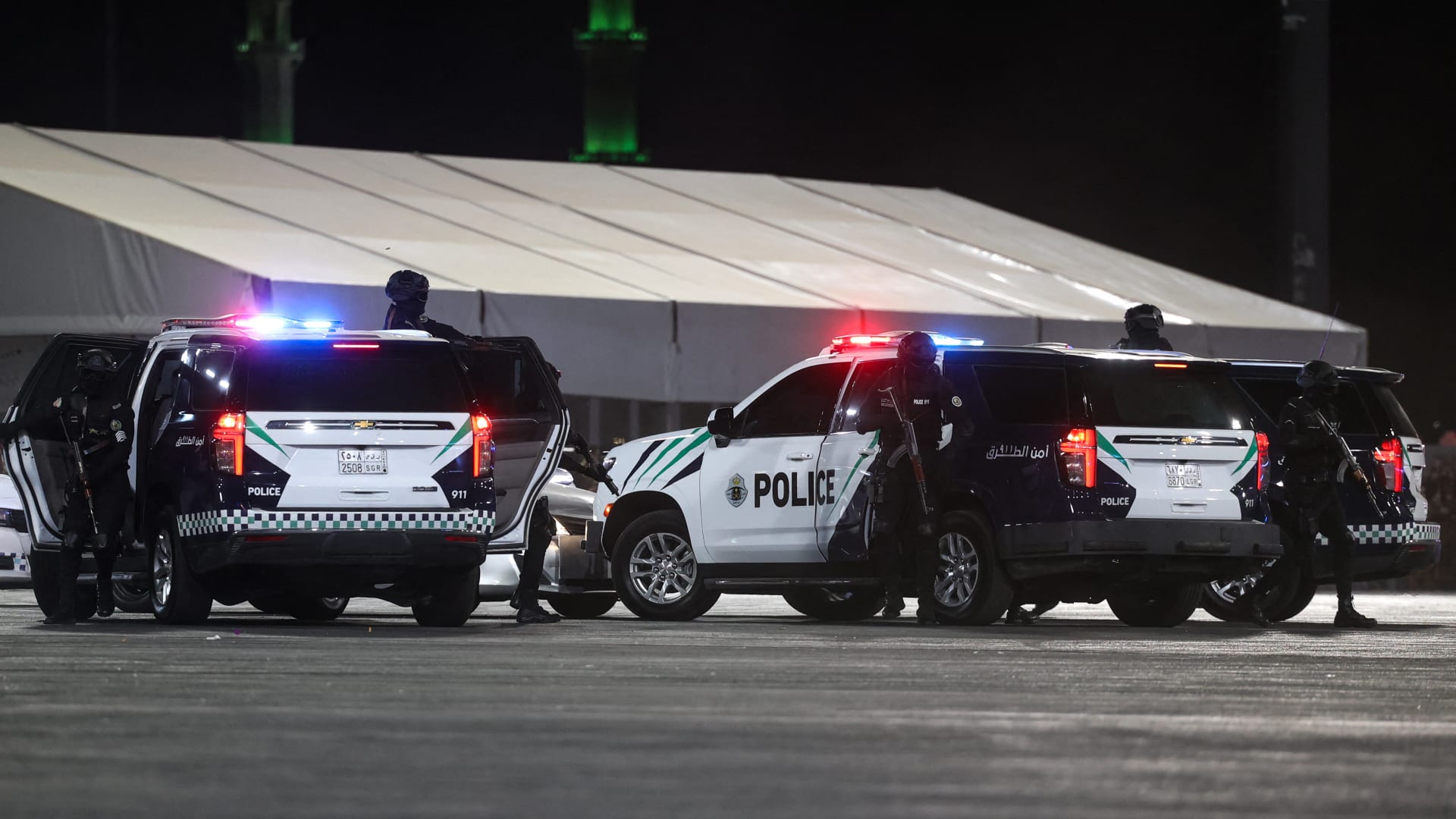 السعودية: الأمن العام يعلن ضبط مقيم يمني "تحرش بامرأة" ويُشهر باسمه