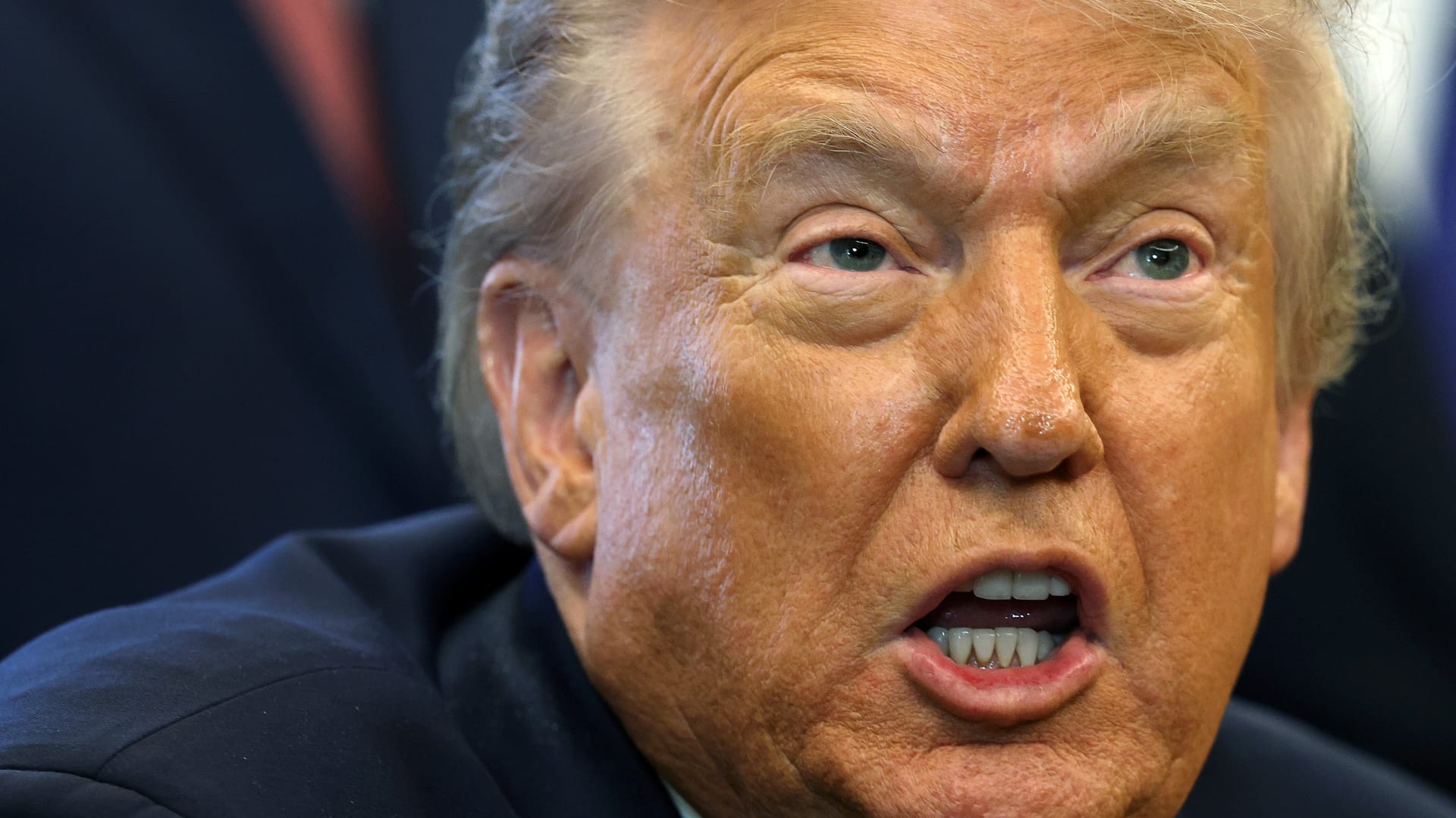 ترامب: سأكون "فخورا" بضرب منشآت المخدرات في دول مثل المكسيك وكولومبيا