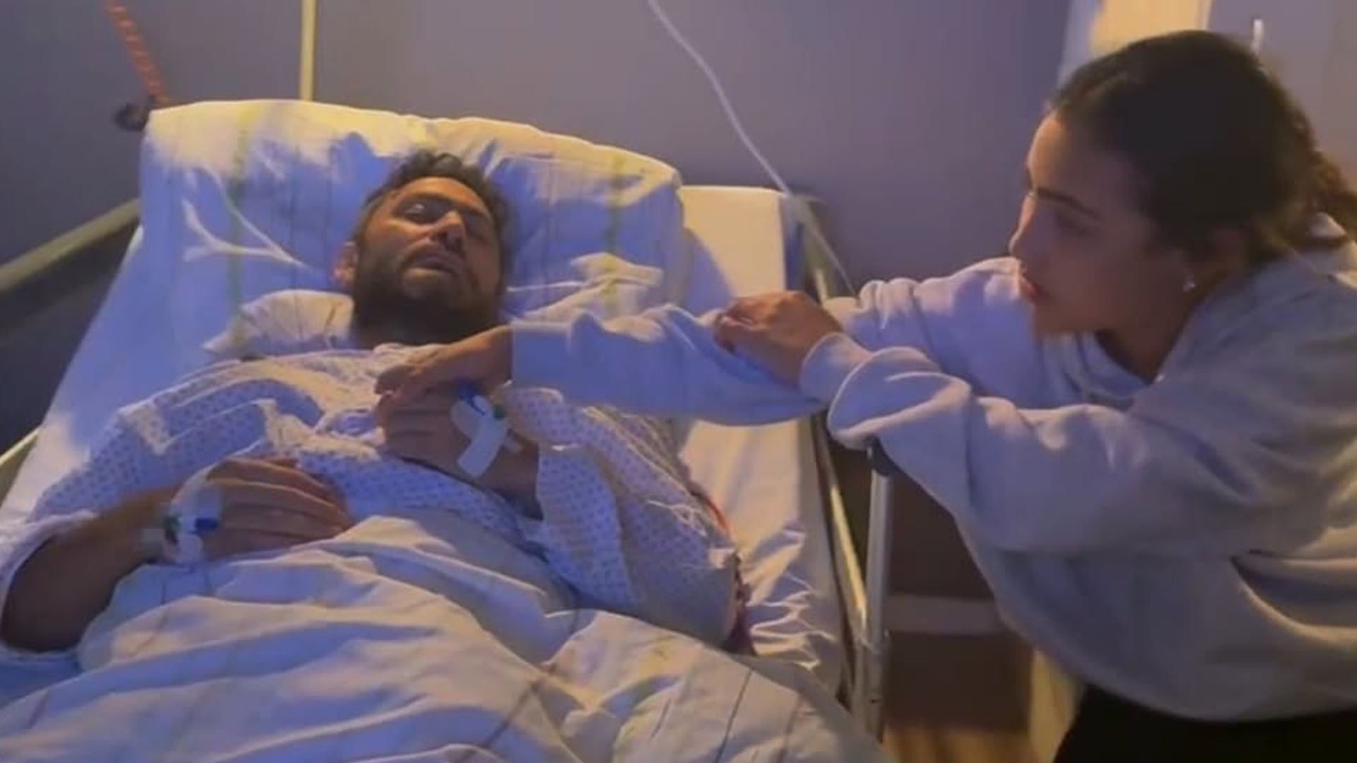 مصر.. تامر حسني يخضع لعمل جراحي استأصل جزءًا من كليته