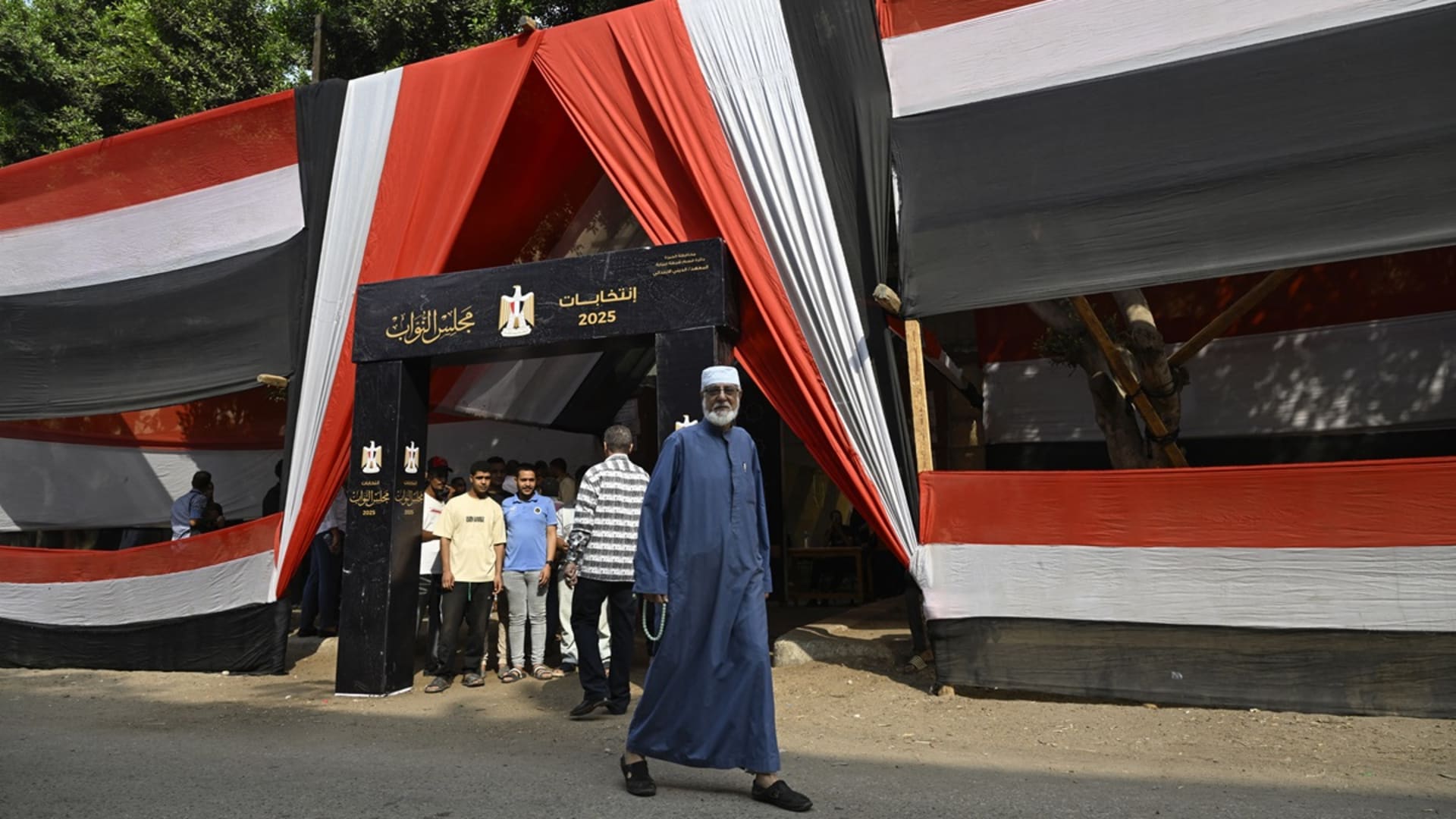 إلغاء انتخابات 19 دائرة لمجلس النواب في مصر.. ماذا قال سياسيون عن القرار؟