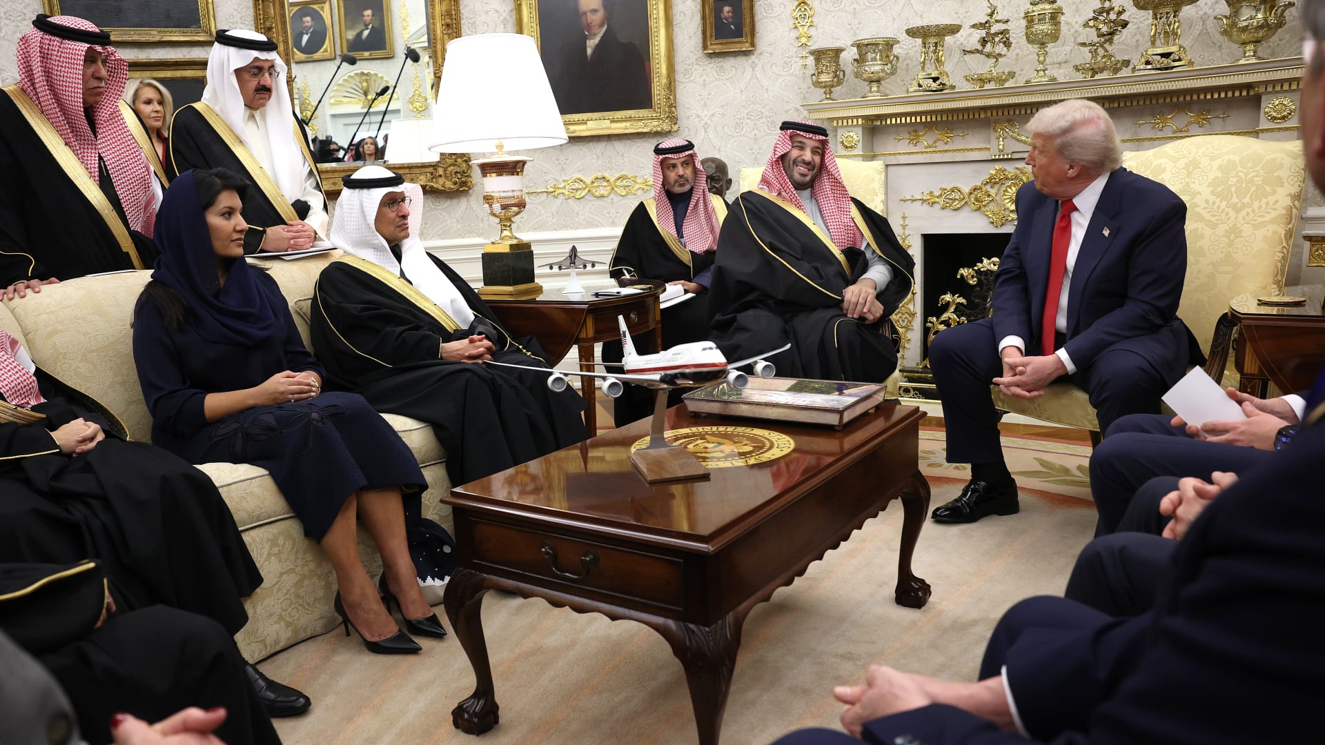 بالأسماء.. من اختار محمد بن سلمان بوفده إلى البيت الأبيض وسط تفاعل واسع؟