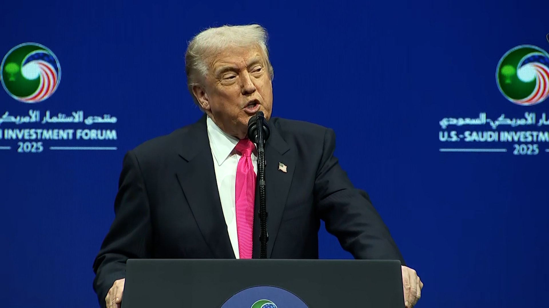 ترامب: سنبيع السعودية بعض أعظم المعدات العسكرية التي بُنيت على الإطلاق