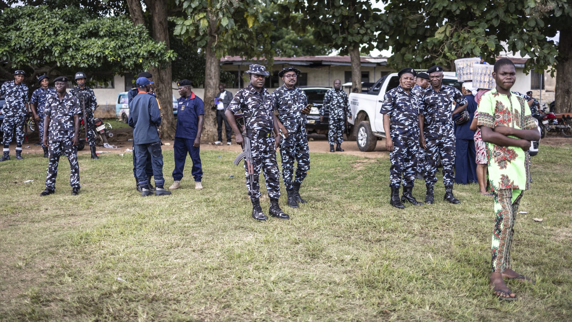 نيجيريا.. اختطاف طلاب من مدرسة كاثوليكية بعد تلويح ترامب بعمل عسكري محتمل