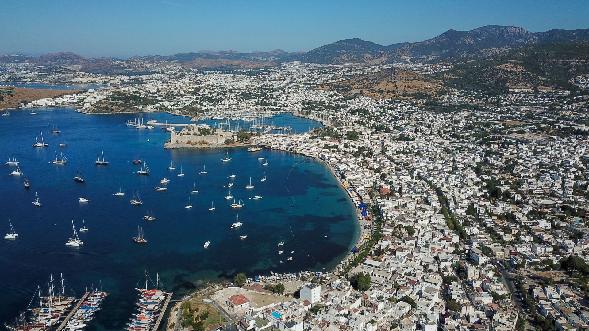 تركيا.. زواج محارم سبب بناء مدينة بودروم.. هذه قصة أحد عجائب العالم القديم