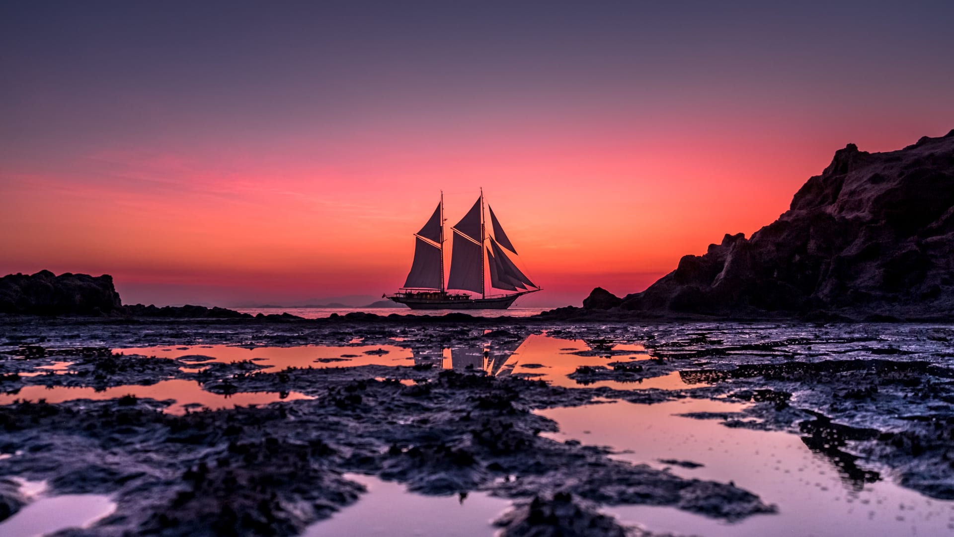 ما سر عشق المسافرين الباحثين عن الفخامة لجزر شرق إندونيسيا النائية؟