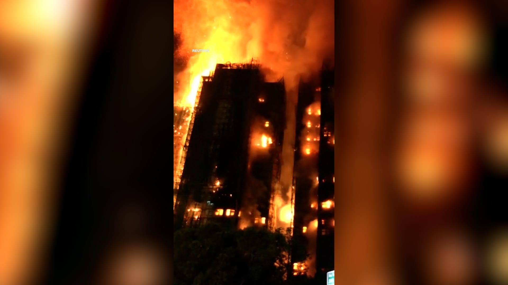 فيديو لحريق هائل يلتهم أبراجًا سكنية شاهقة في هونغ كونغ.. شاهد ما حدث