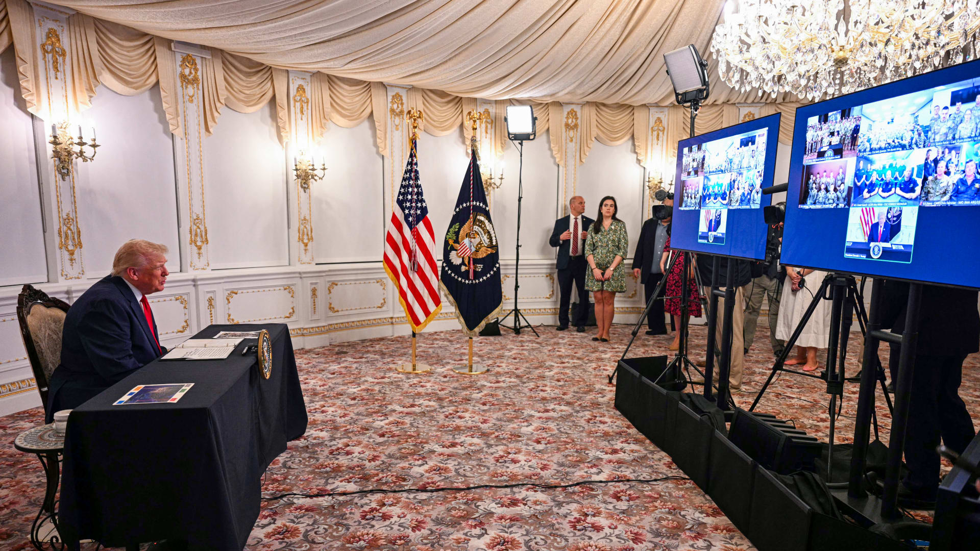 ترامب: العمليات البرية ضد عصابات المخدرات في فنزويلا ستبدأ "قريبًا جدًا"