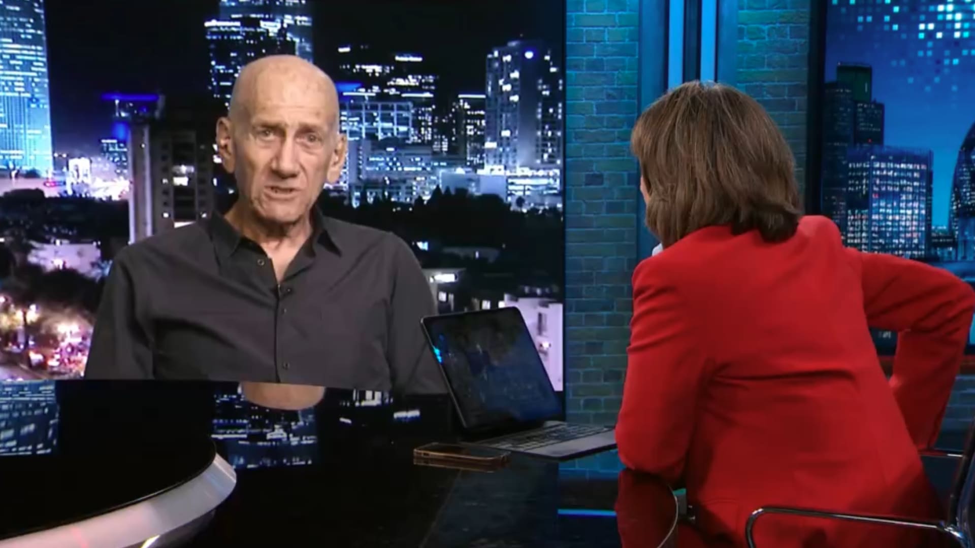 إيهود أولمرت لـCNN عن أعمال العنف في الضفة الغربية: ما يحدث أمر مخزٍ.. ويجب وقفها فورًا