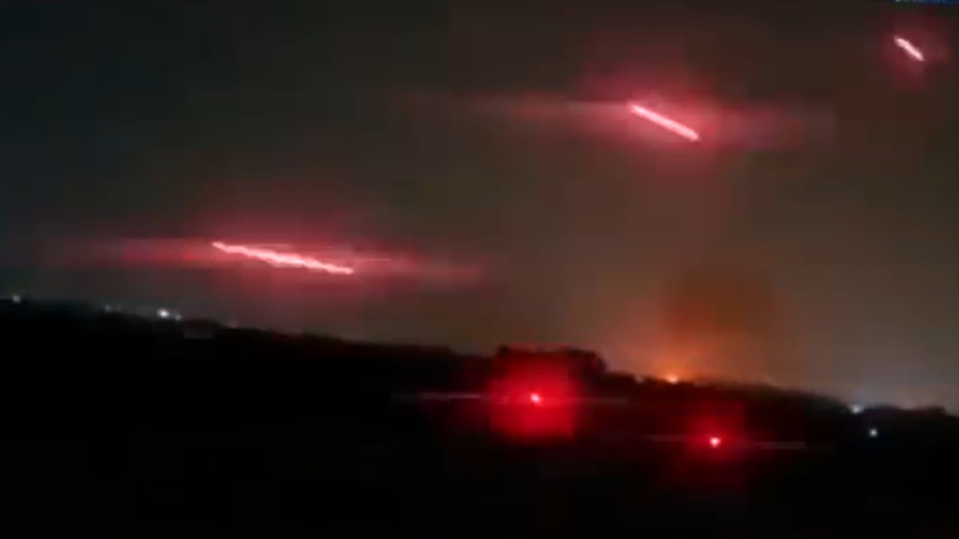 "اشتباكات في حضرموت بين حلف القبائل والدعم الأمني".. ما حقيقة الفيديو؟