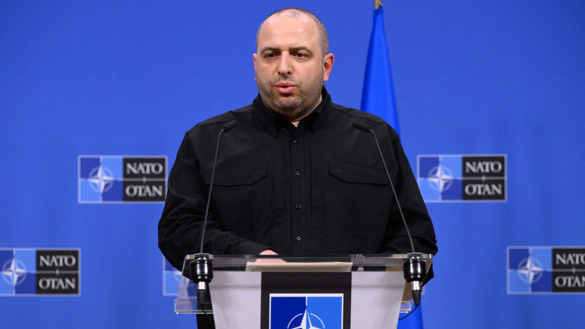 بعد استقالة ثاني أقوى رجل.. من يرأس وفد أوكرانيا بمفاوضات السلام؟