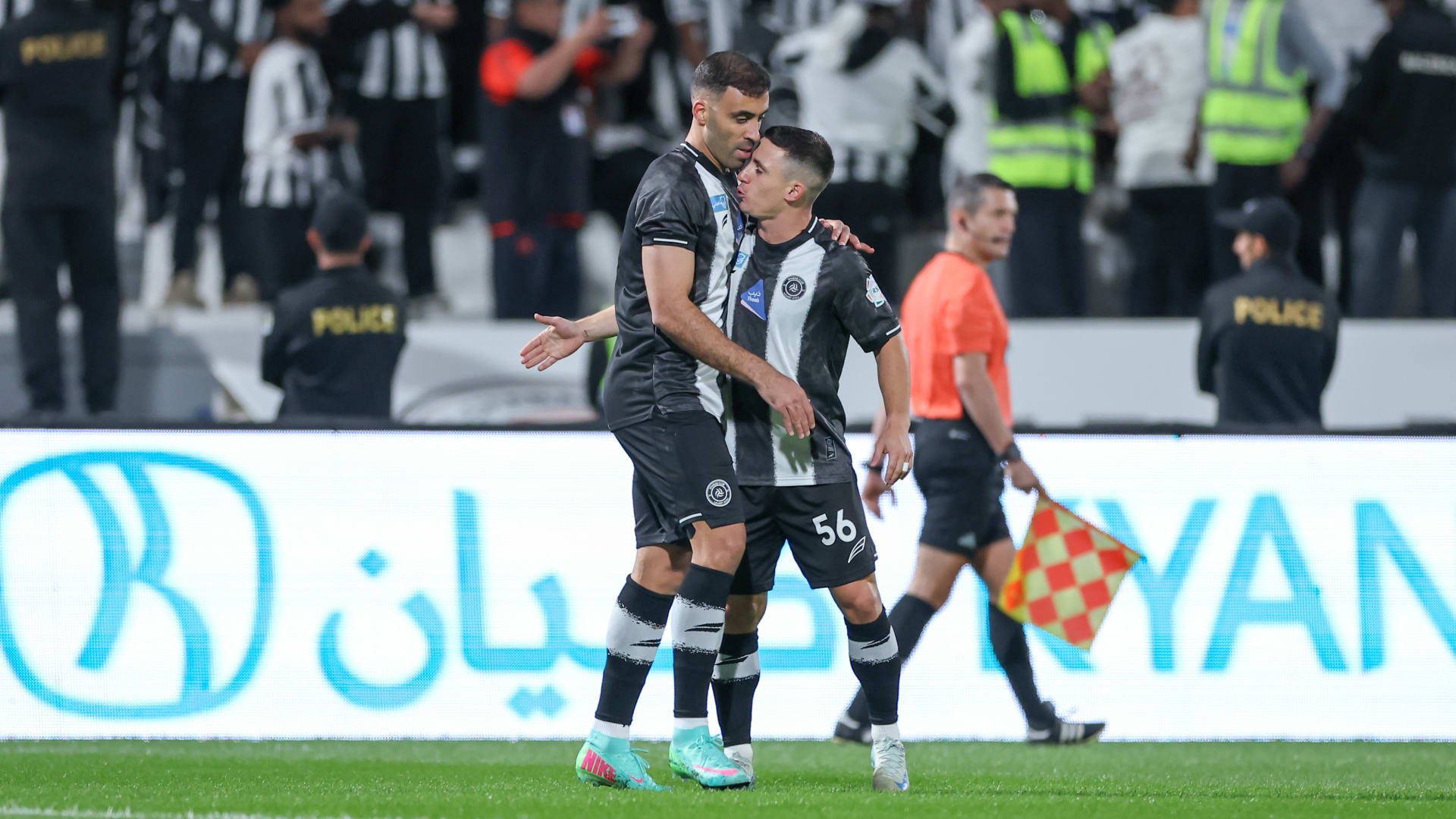 السعودية.. تصرف لافت من حمد الله بعد هدفه أمام الاتحاد