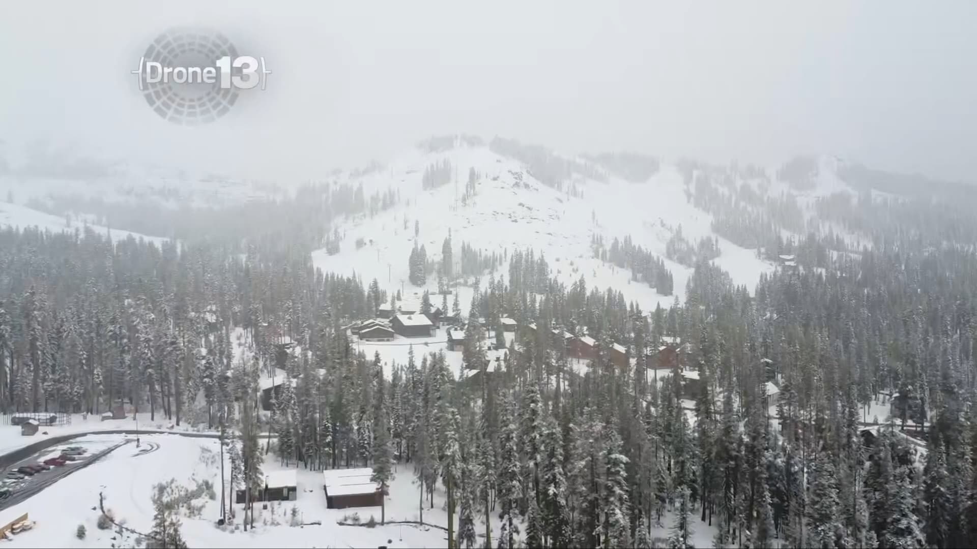 ماذا لو لم تتساقط الثلوج؟ هذا ما تلجأ إليه منتجعات التزلج لإنقاذ موسم الشتاء