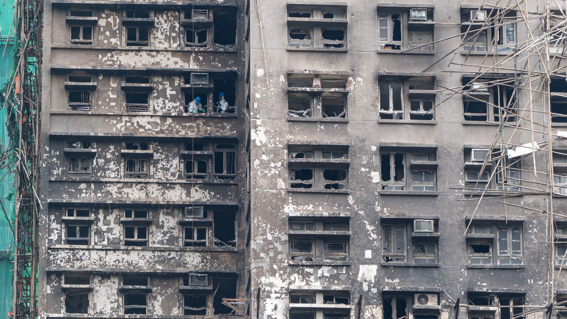 حريق هونغ كونغ.. ارتفاع حصيلة القتلى إلى 146 وعشرات المفقودين