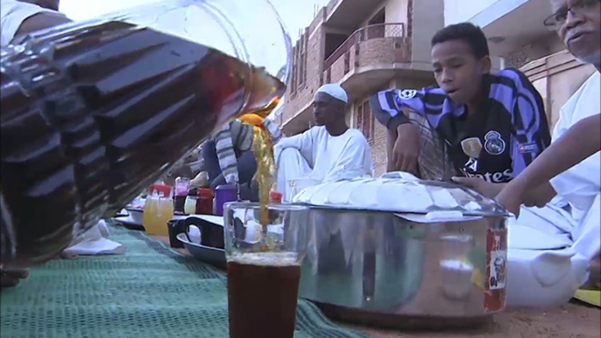 باحث سوداني للجزيرة نت: الكيمياء تعيد اكتشاف أسرار مشروب "الحلو مر"