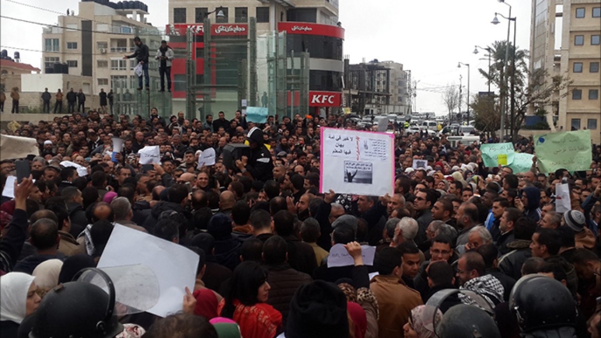 مؤشرات مقلقة وأزمات متعاقبة.. ما واقع التعليم في فلسطين؟