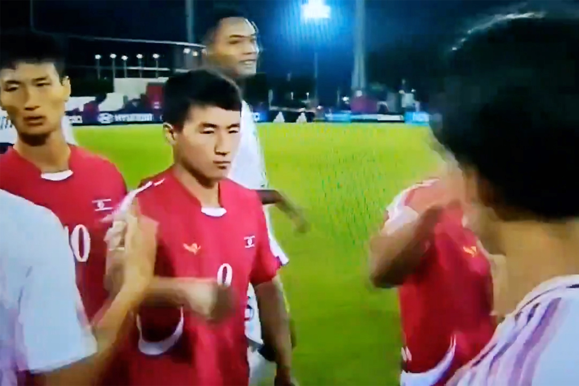 شاهد.. تصرف صادم من لاعبي كوريا الشمالية بكأس العالم للناشئين