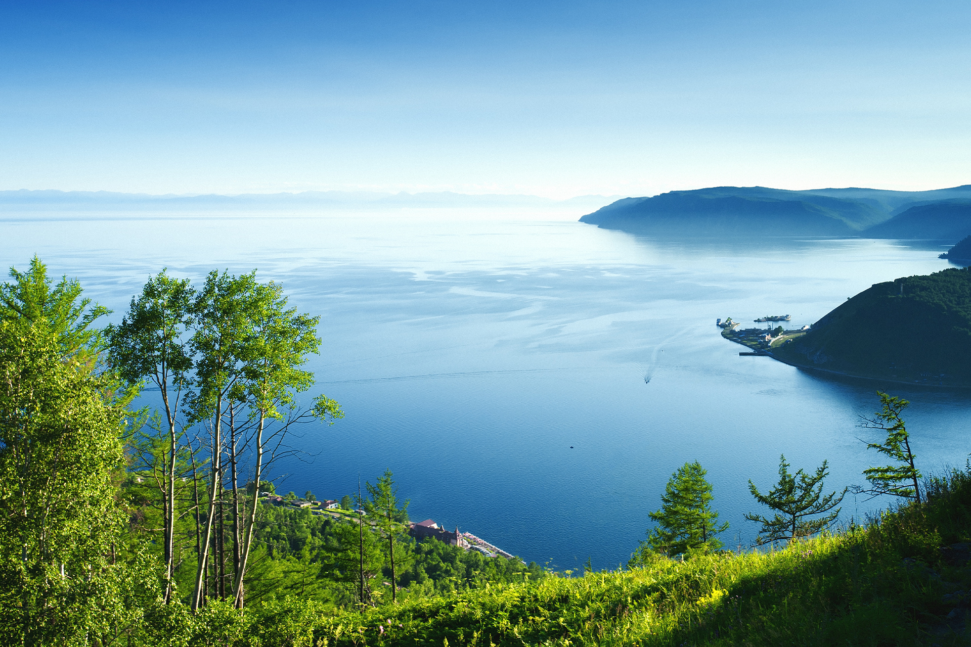 بايكال الروسية.. تعرف على أقدم وأعمق بحيرات العالم