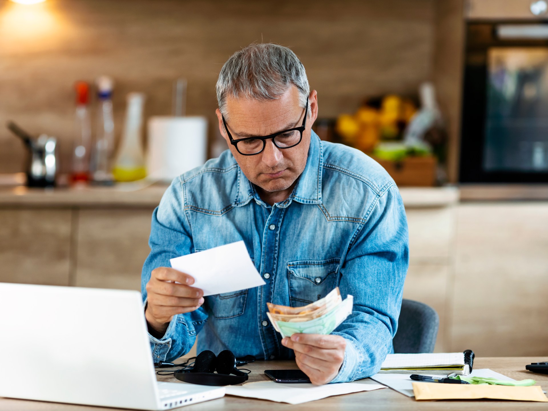 الحمية المالية.. لماذا تفشل ميزانيتك وما البديل؟