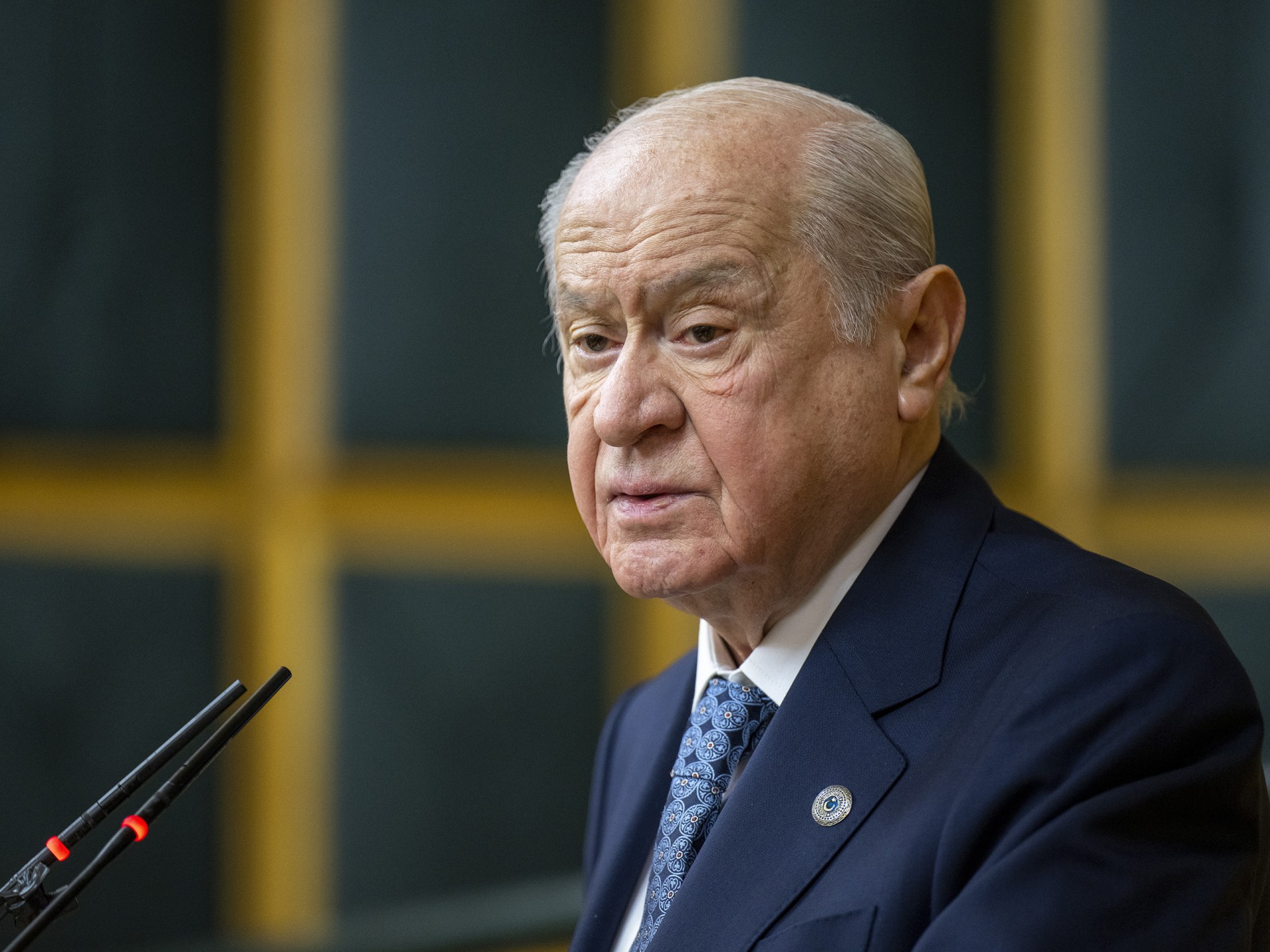 بهجلي يقترح الإفراج عن دمرداش وأوجلان يدعو لإحراز تقدم في عملية السلام