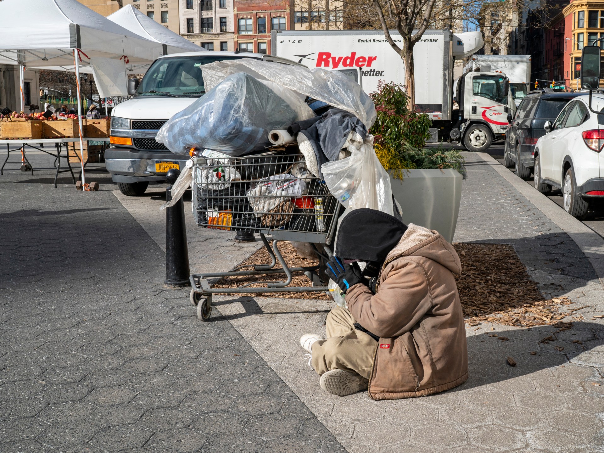 كيف أصبح أكثر من 40 مليون أميركي مهددين بالجوع؟
