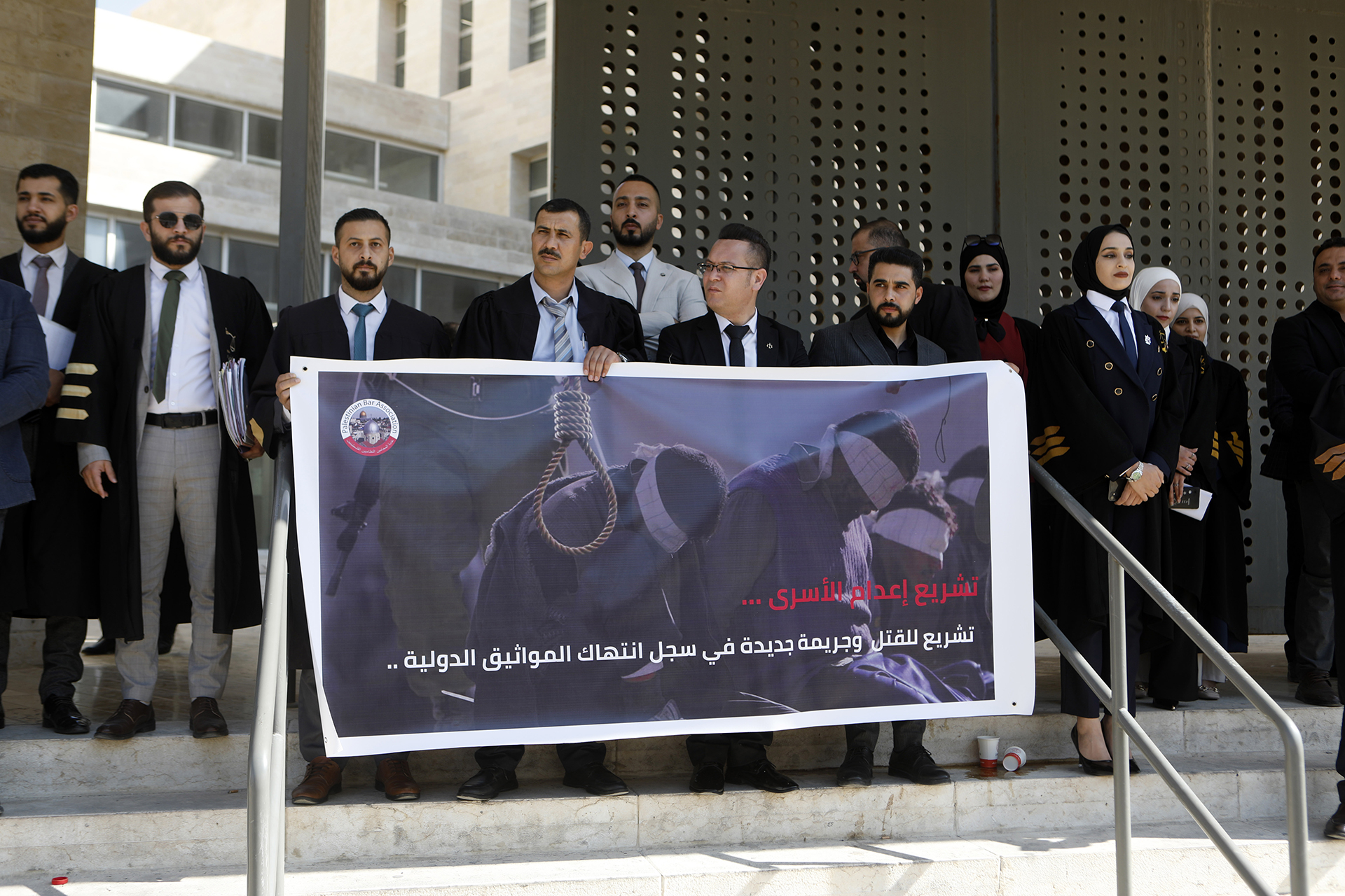 "ما وراء الخبر" يتناول مشروع قانون إعدام الأسرى الإسرائيلي وتداعياته