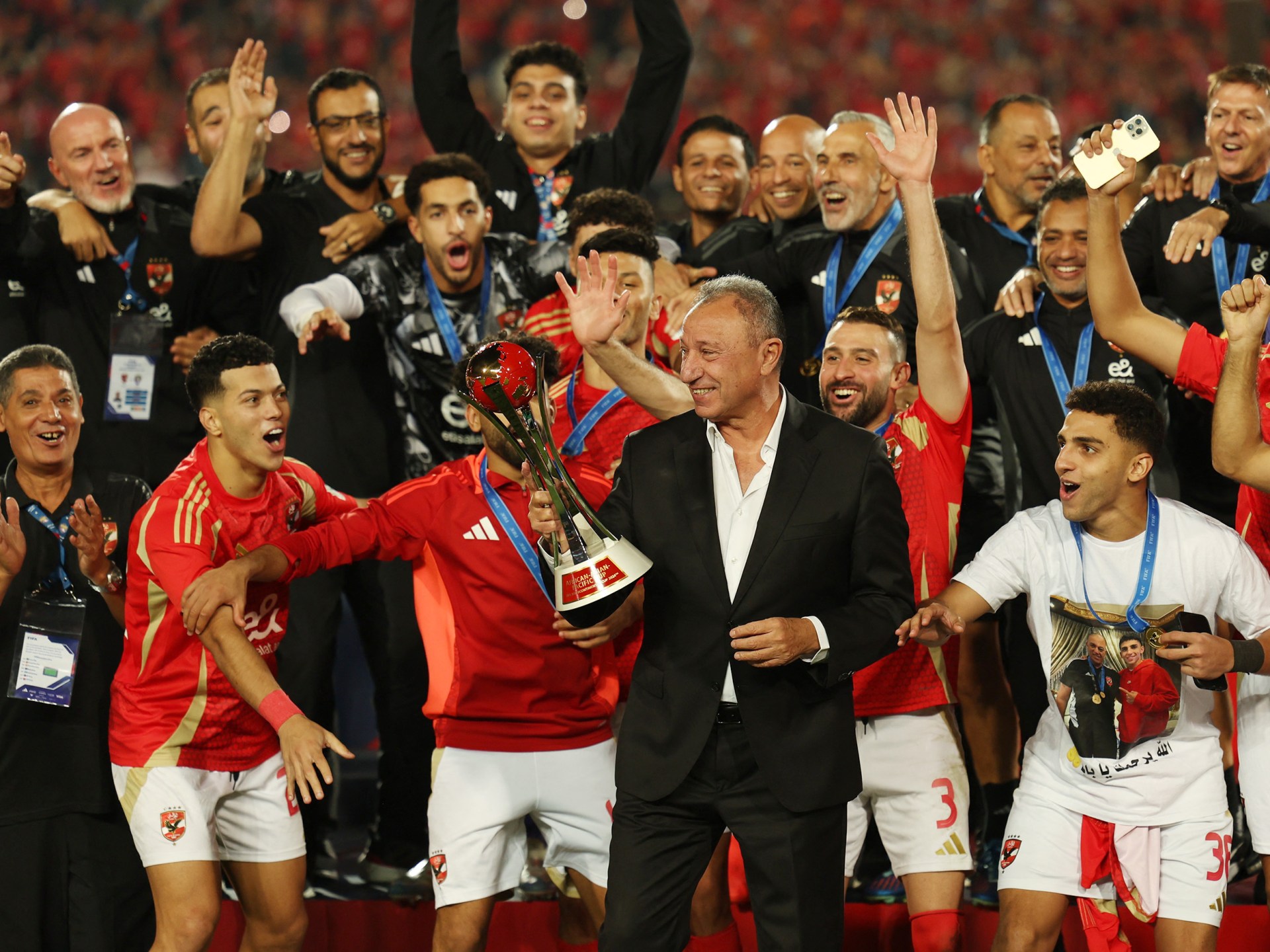 الخطيب رئيسا للأهلي لفترة ثالثة والزمالك يقيل فيريرا