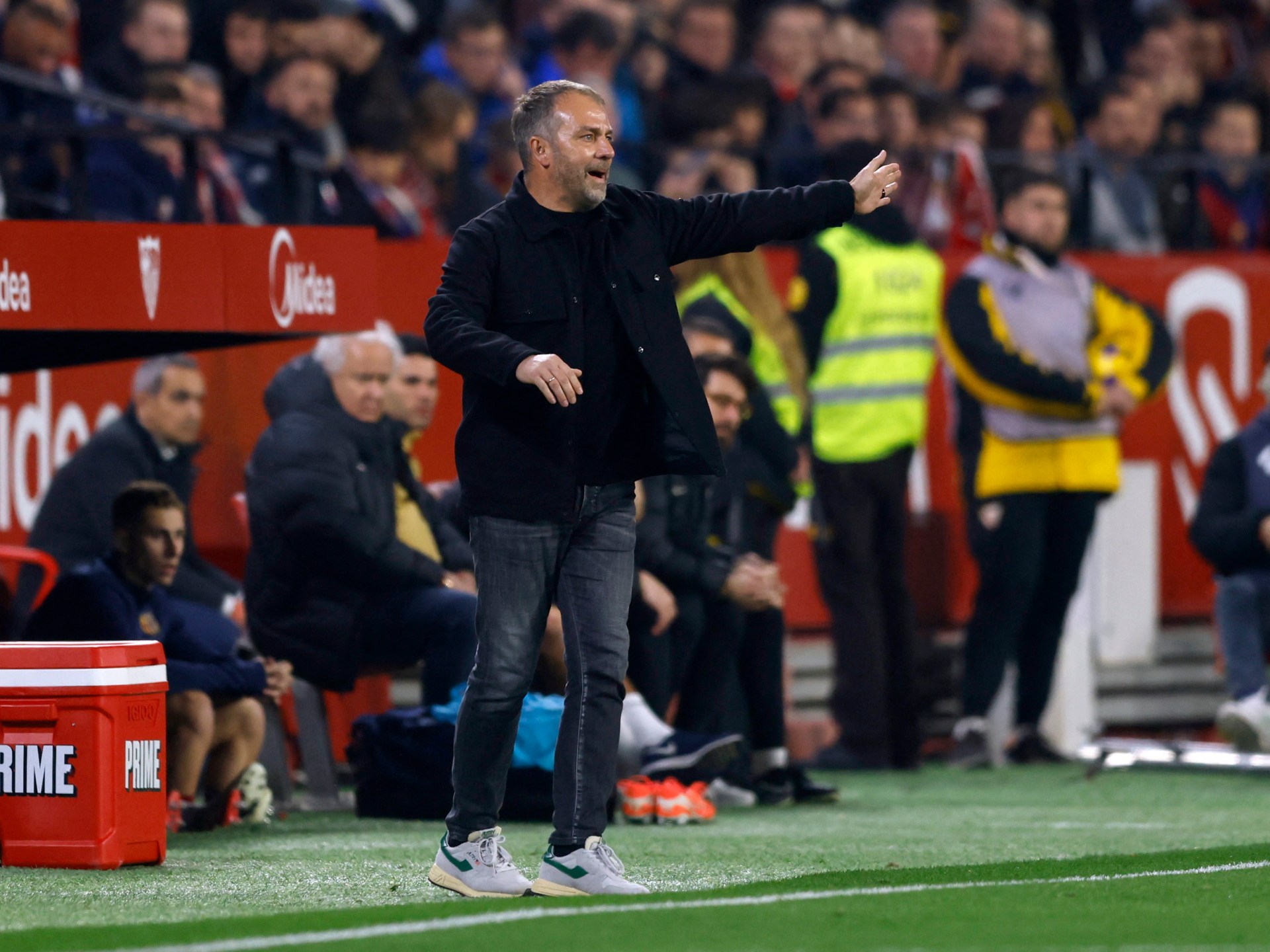 ديكو: فليك لن يغير أسلوب لعبه مع برشلونة