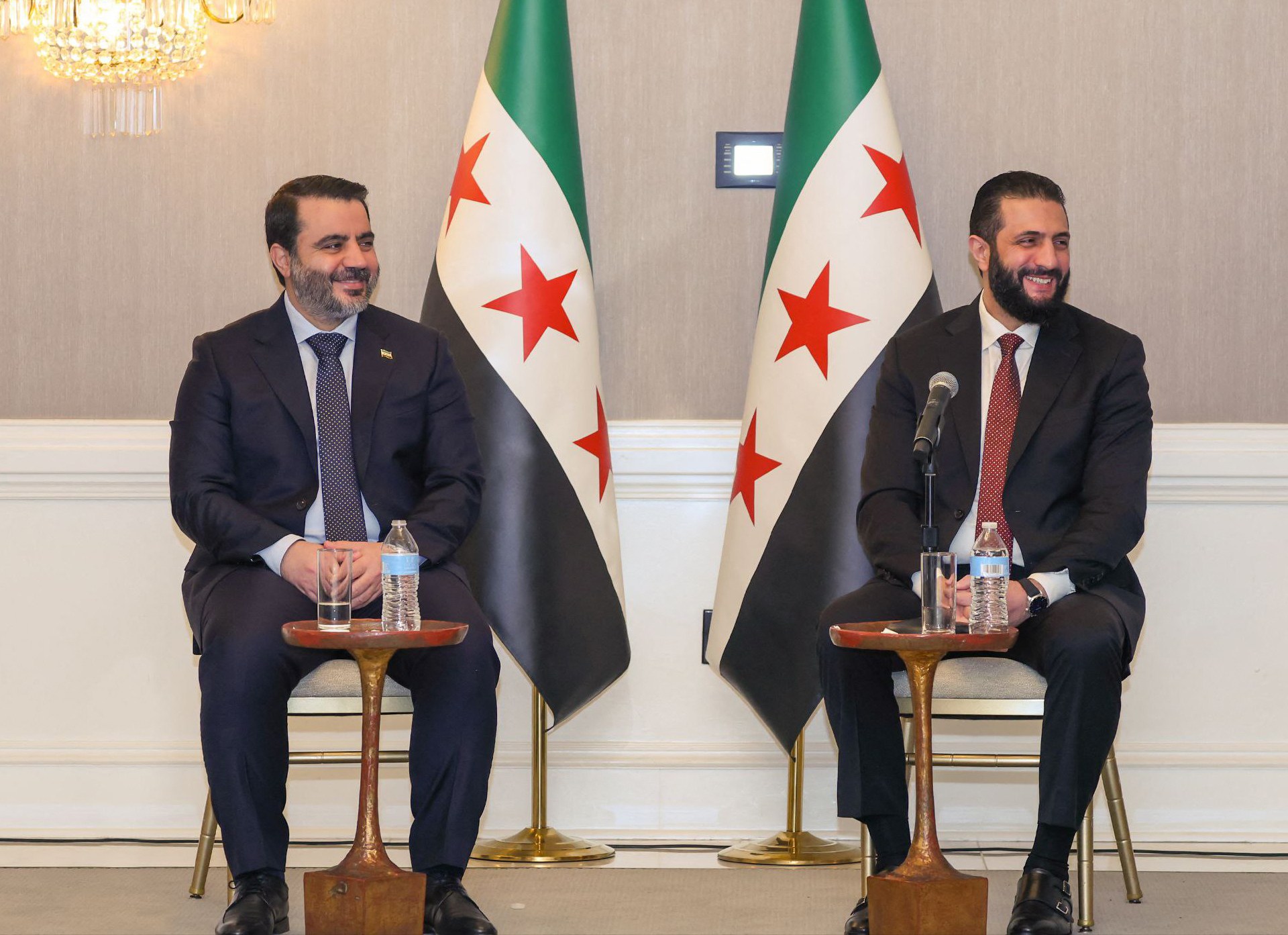 الشرع يناقش تخفيف العقوبات قبل لقائه "التاريخي" بترامب