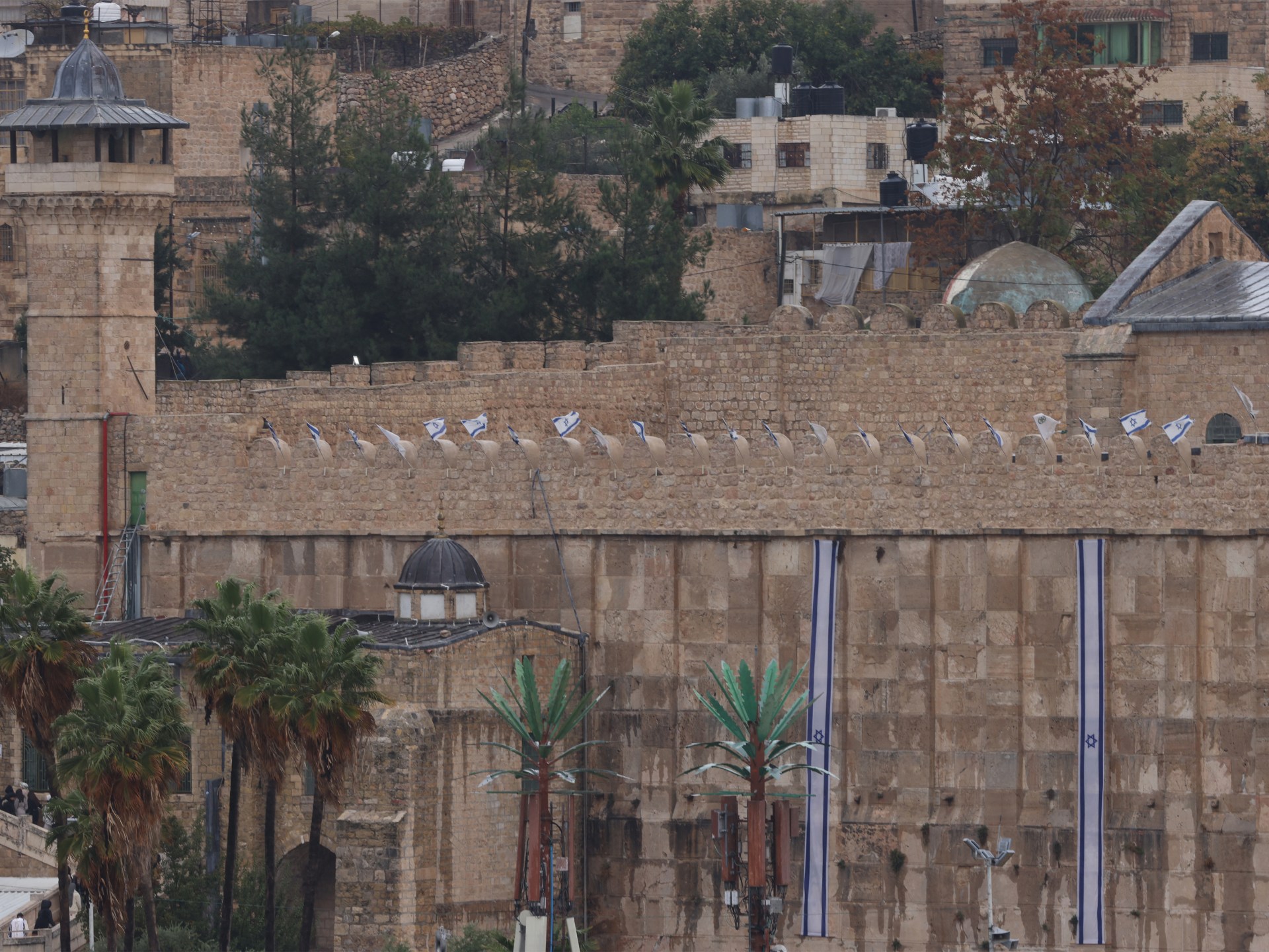 الاحتلال يحاصر البلدة القديمة بالخليل تمهيدا لعيد "سبت سارة"