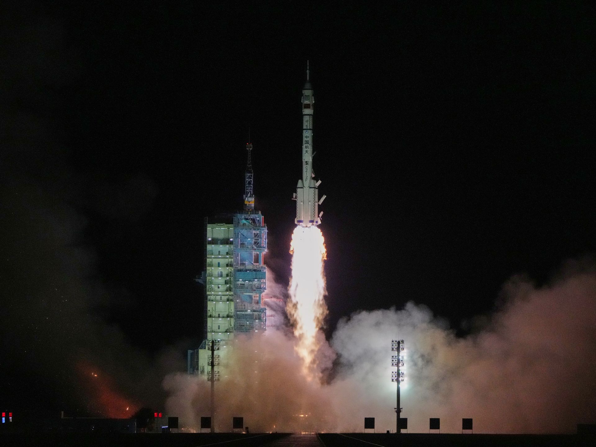 الصين تحقق رقما قياسيا جديدا في مهمة فضائية مأهولة