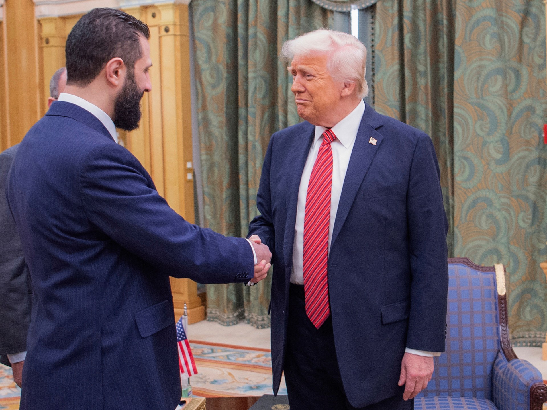 الشرع يبحث في واشنطن رفع العقوبات وإعادة الإعمار