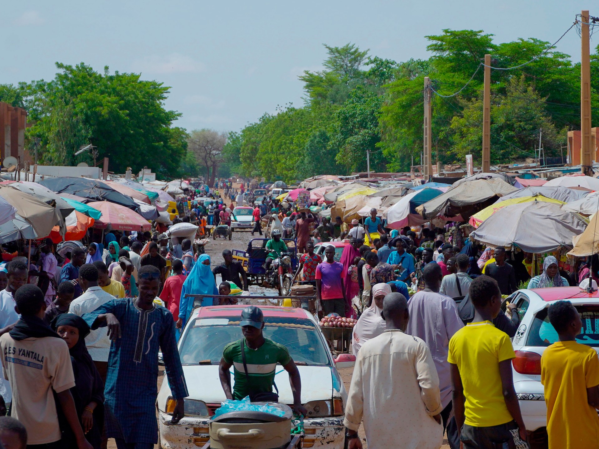 النيجر تعتقل 3 صحفيين بتهمة "المساس بالنظام"