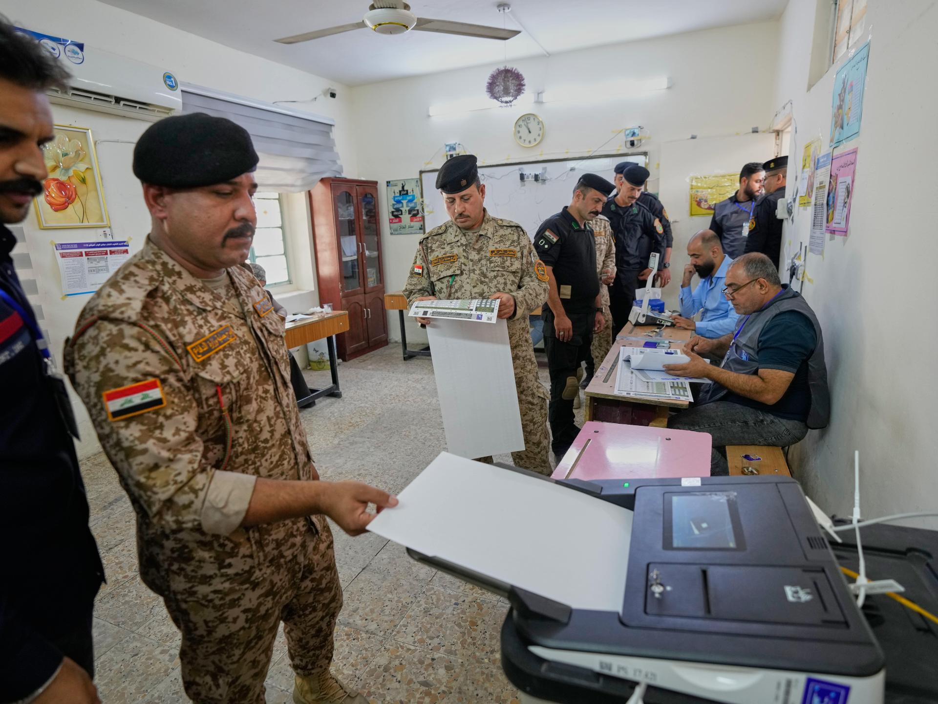 إغلاق صناديق الاقتراع الخاص قبل يومين من الانتخابات البرلمانية بالعراق
