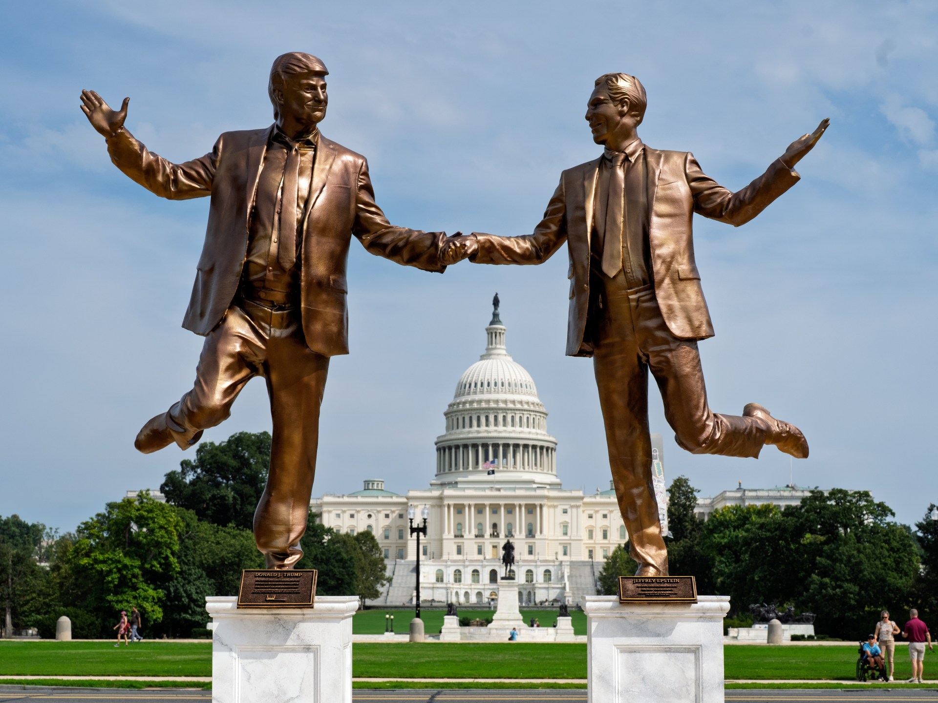 لماذا تتعامل وسائل الإعلام بحذر مع قضية ترامب وإبستين؟