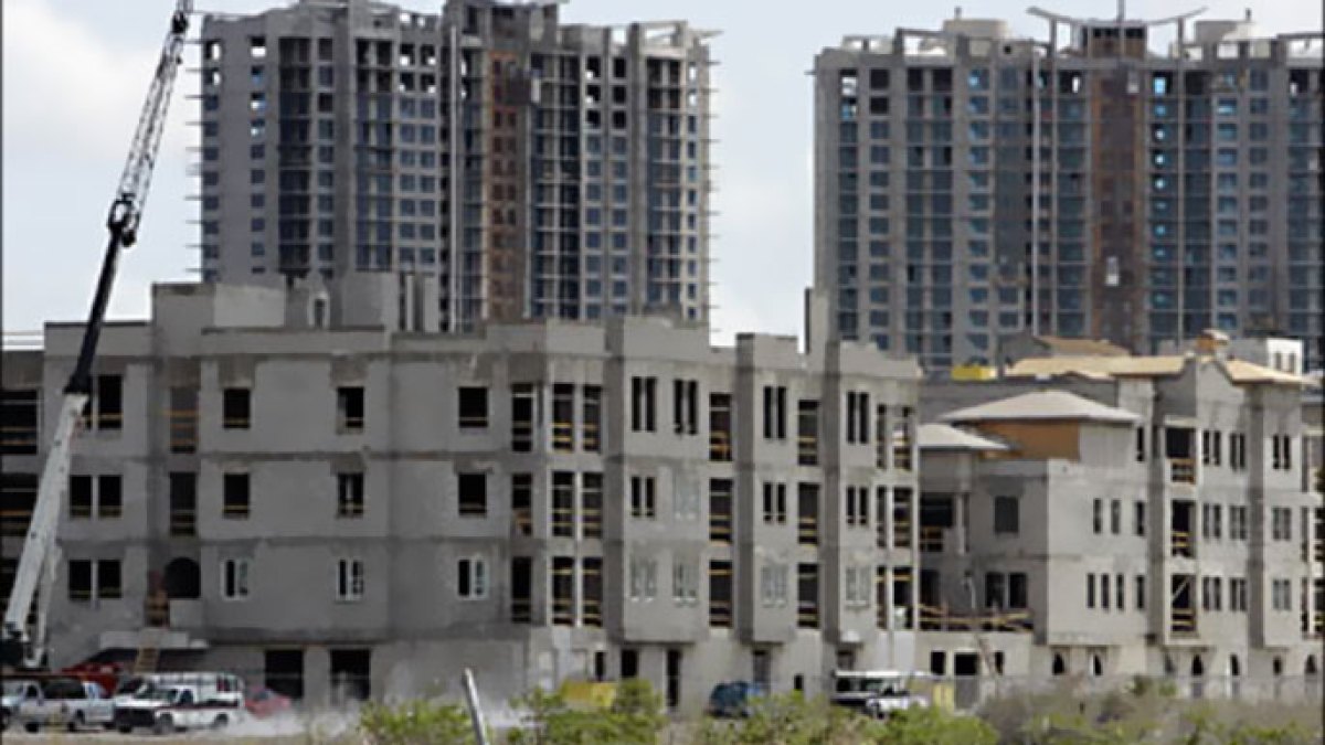 وزير أميركي: الفائدة المرتفعة قد تكون سببا في ركود قطاع الإسكان