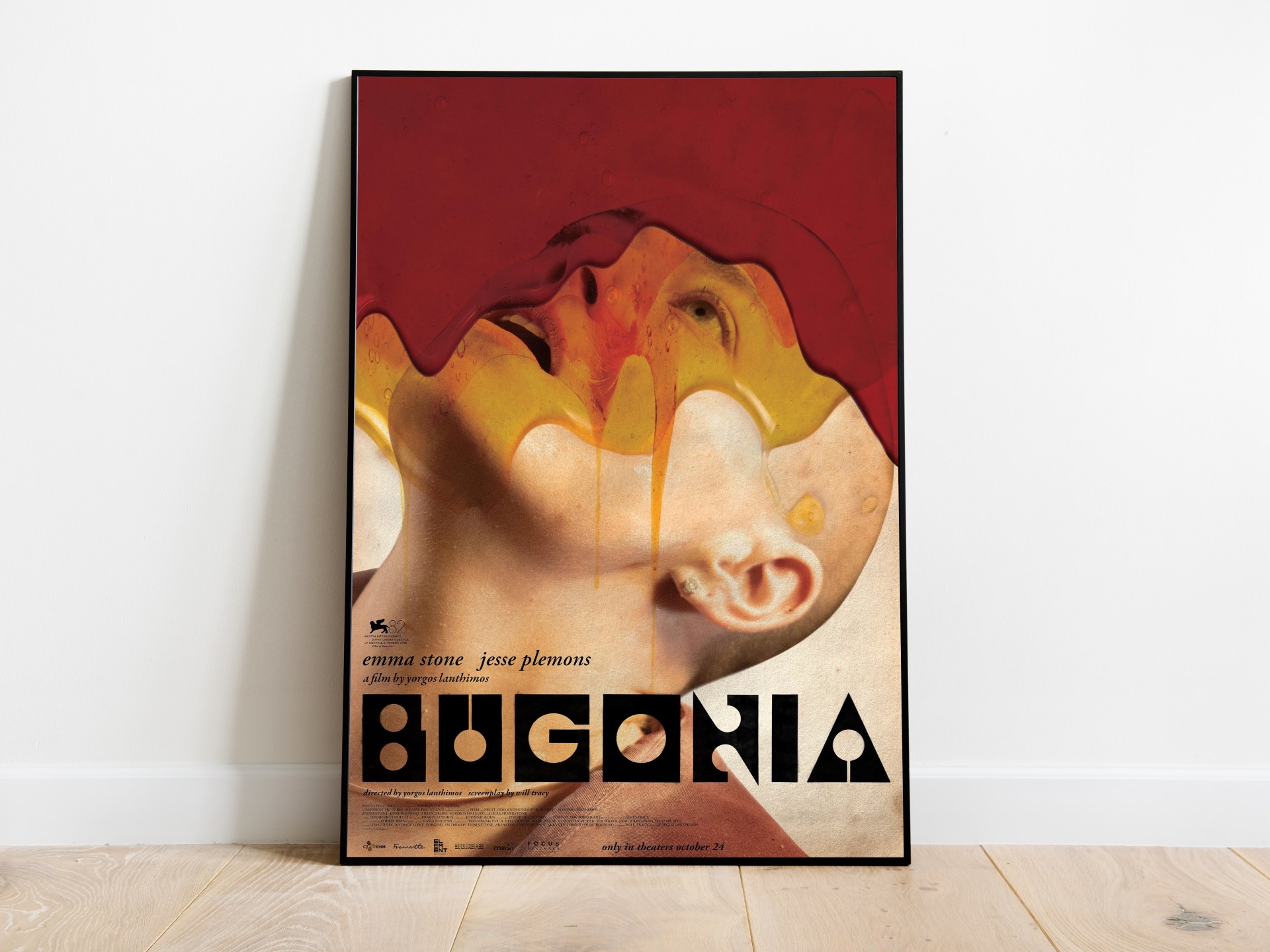 "بوغونيا".. إيما ستون تواجه نظريات المؤامرة والواقع الكابوسي