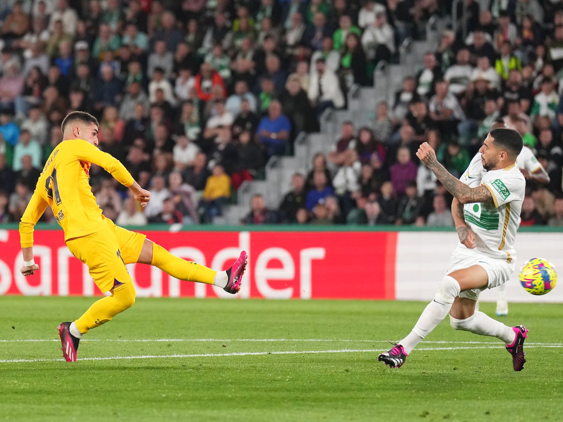 مباشر.. مباراة برشلونة ضد إلتشي في الدوري الإسباني