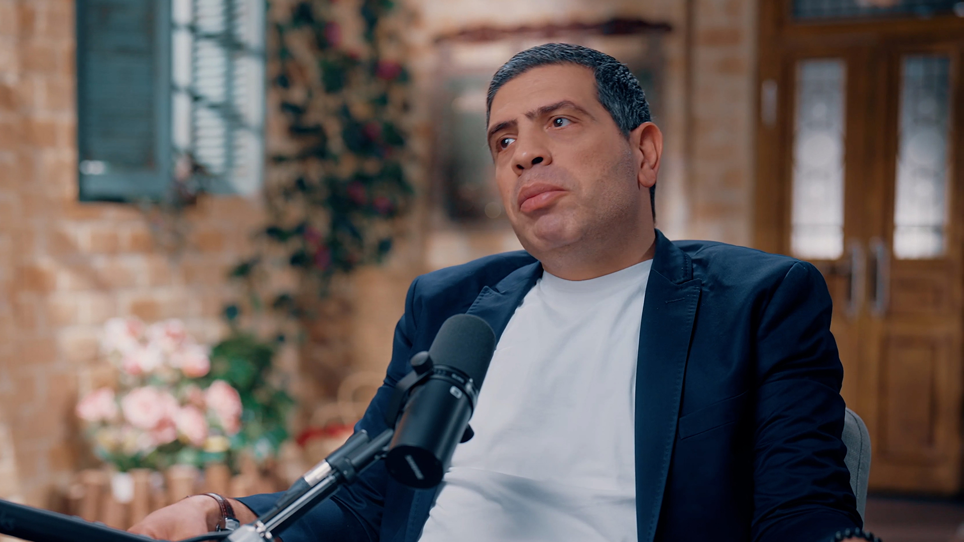 مدير مكتب الجزيرة السابق بطهران يفكك شيفرة إيران المعقدة