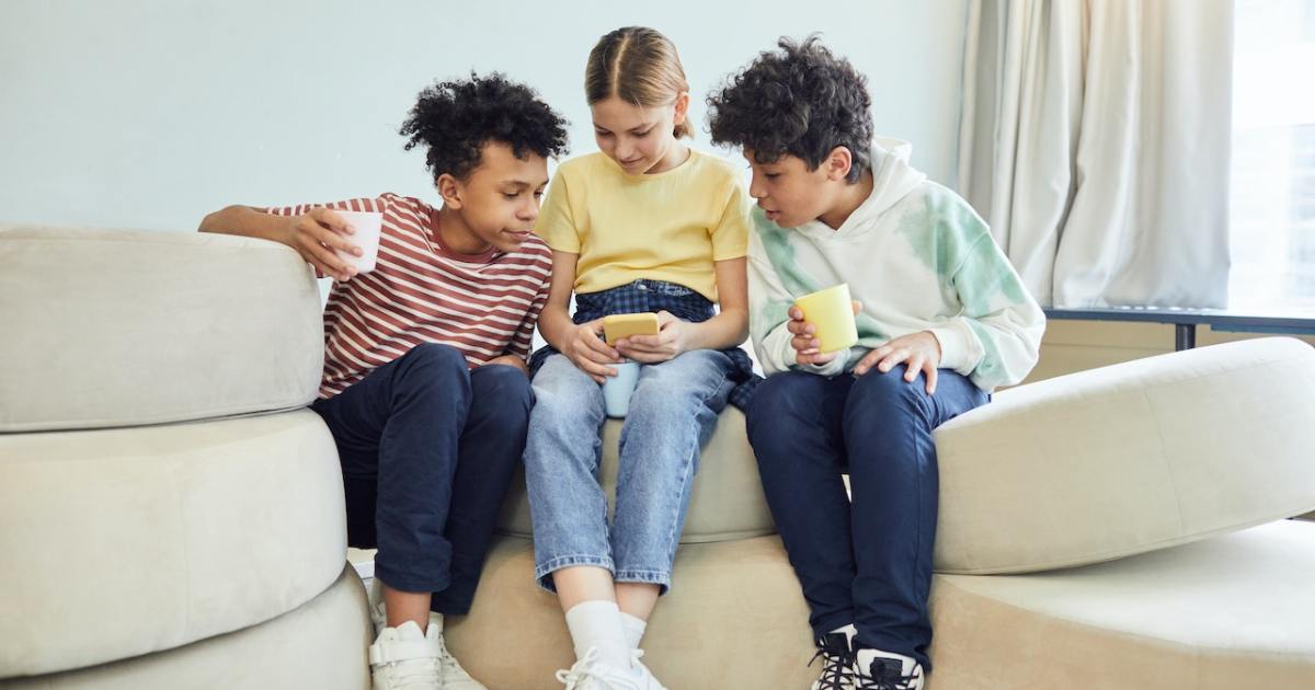 من "سكيبيدي" إلى "6-7".. لماذا يحير جيل ألفا آباءهم؟