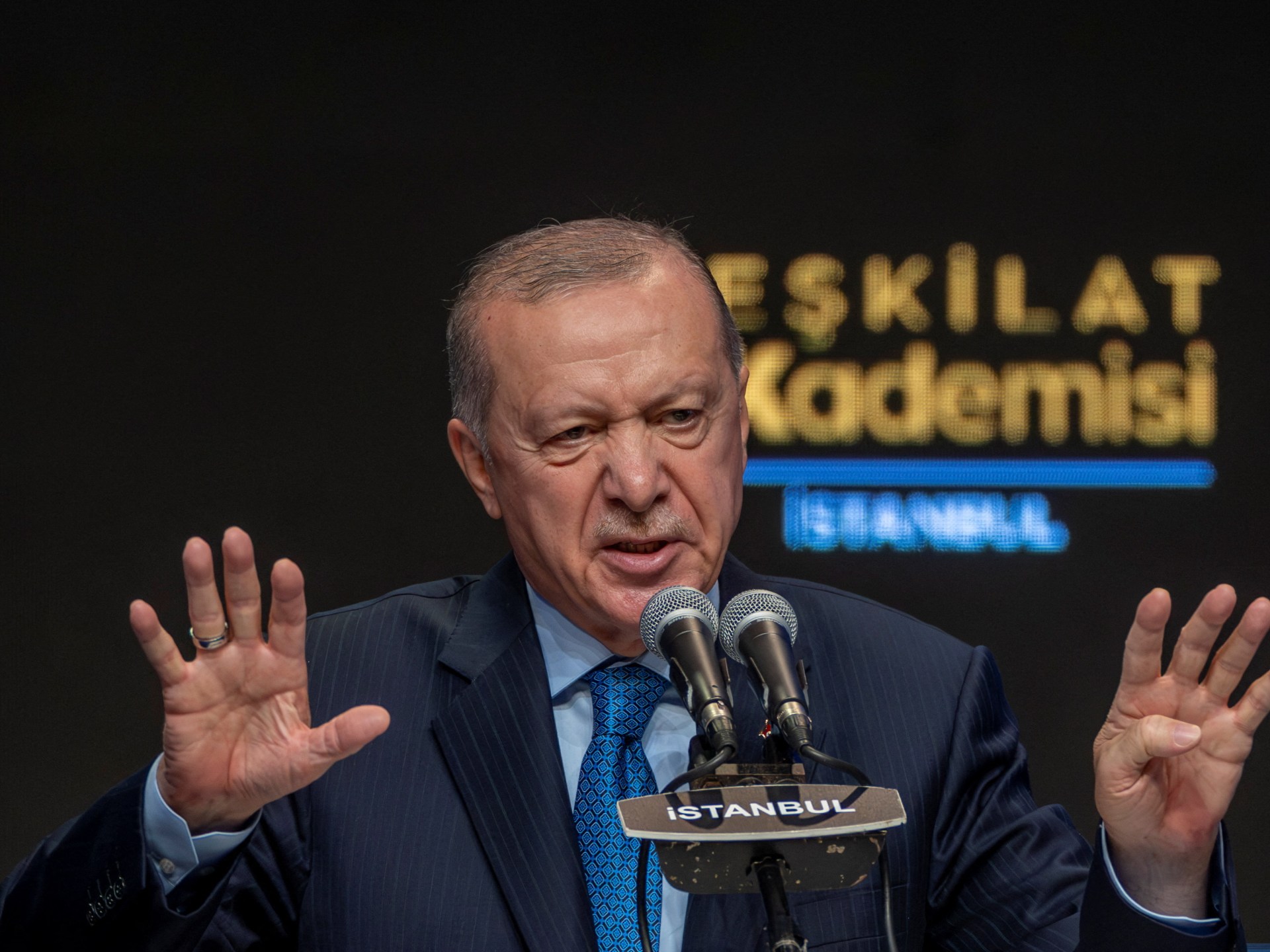 أردوغان يقاضي زعيم المعارضة ويطلب 11 ألف دولار تعويضا عن "الإهانة"