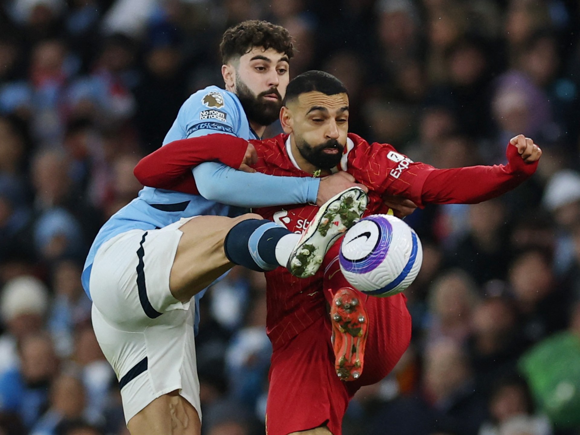 مباراة مانشستر سيتي ضد ليفربول بالدوري الإنجليزي والتشكيلتان المتوقعتان والقنوات الناقلة
