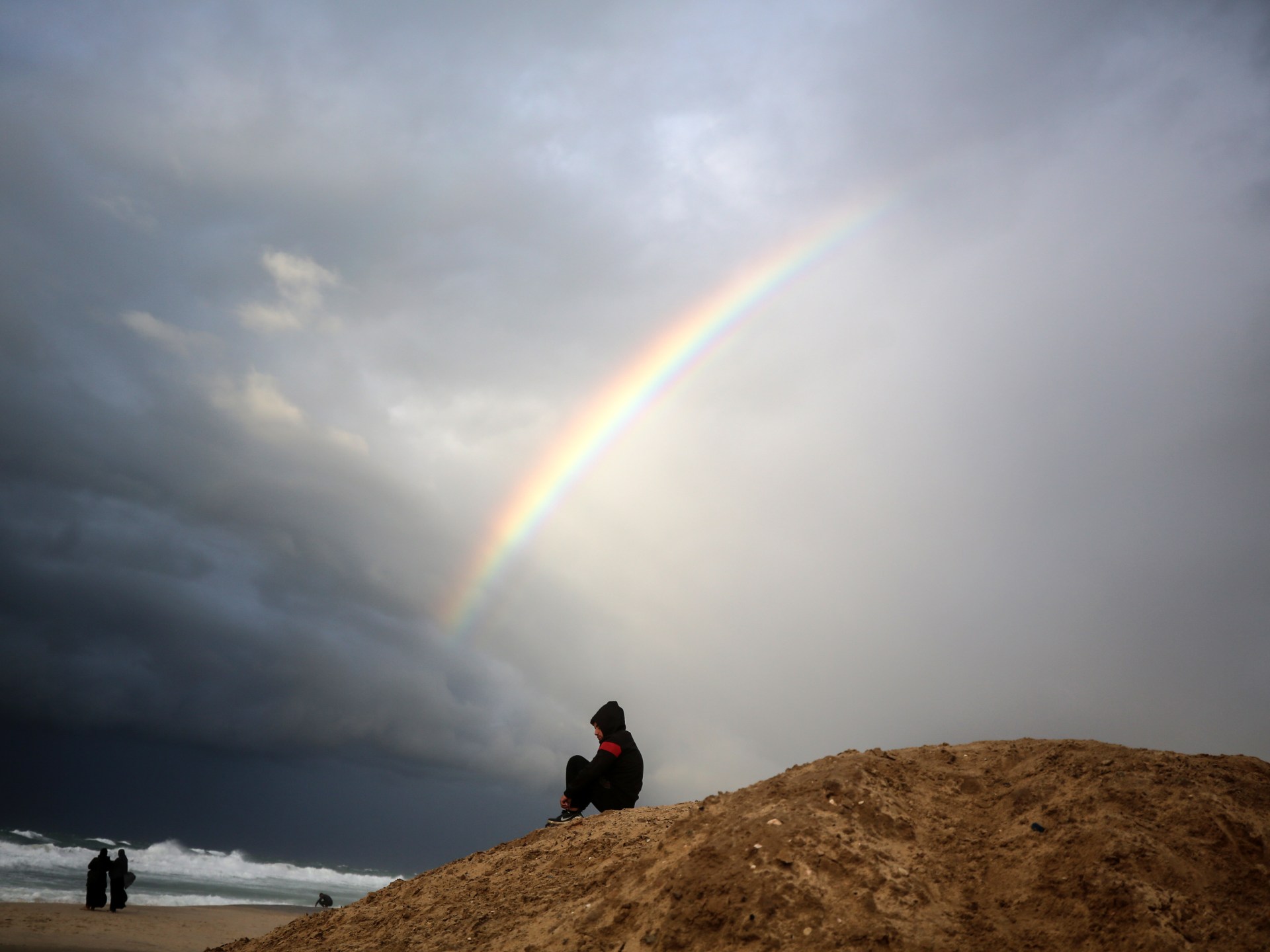 الجمال آخر ما تبقى من إنسانيتنا