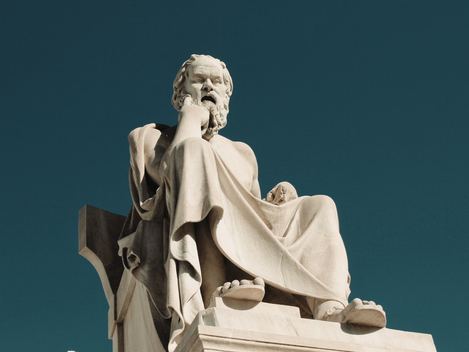 حوارية مع سقراط