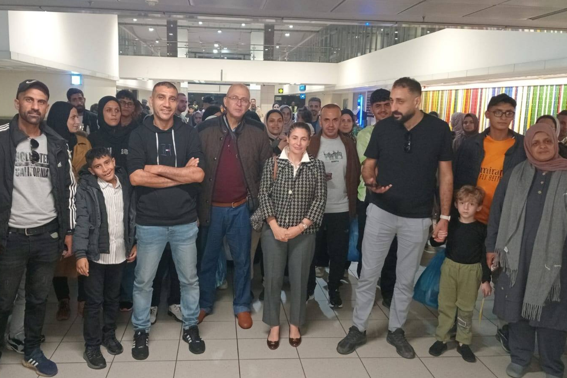رحلة غامضة.. كيف سهلت إسرائيل نقل 150 غزيا لجنوب أفريقيا بلا وثائق؟